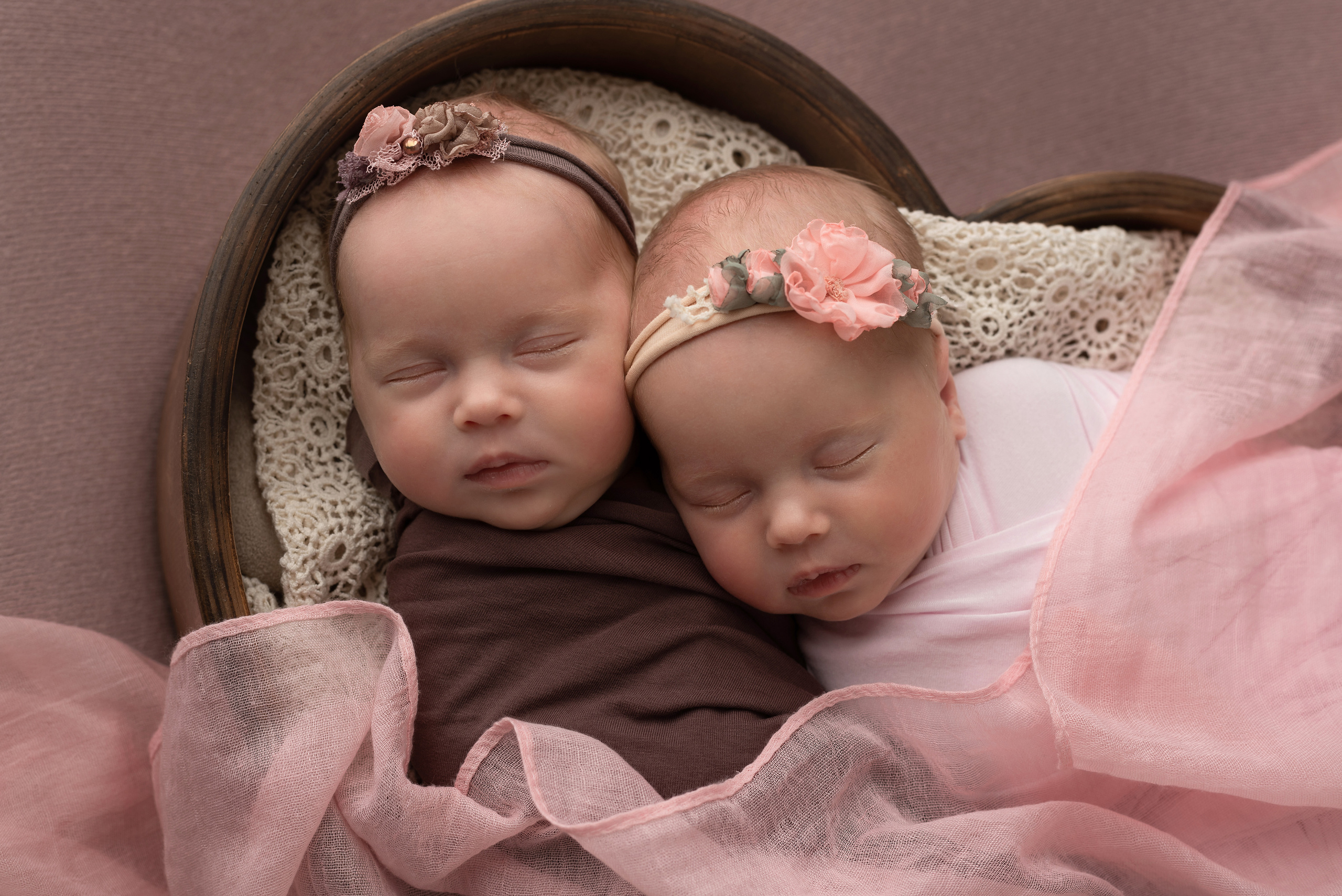 Photos of newborn babies. Photographer of newborns and children up to a year in Montenegro