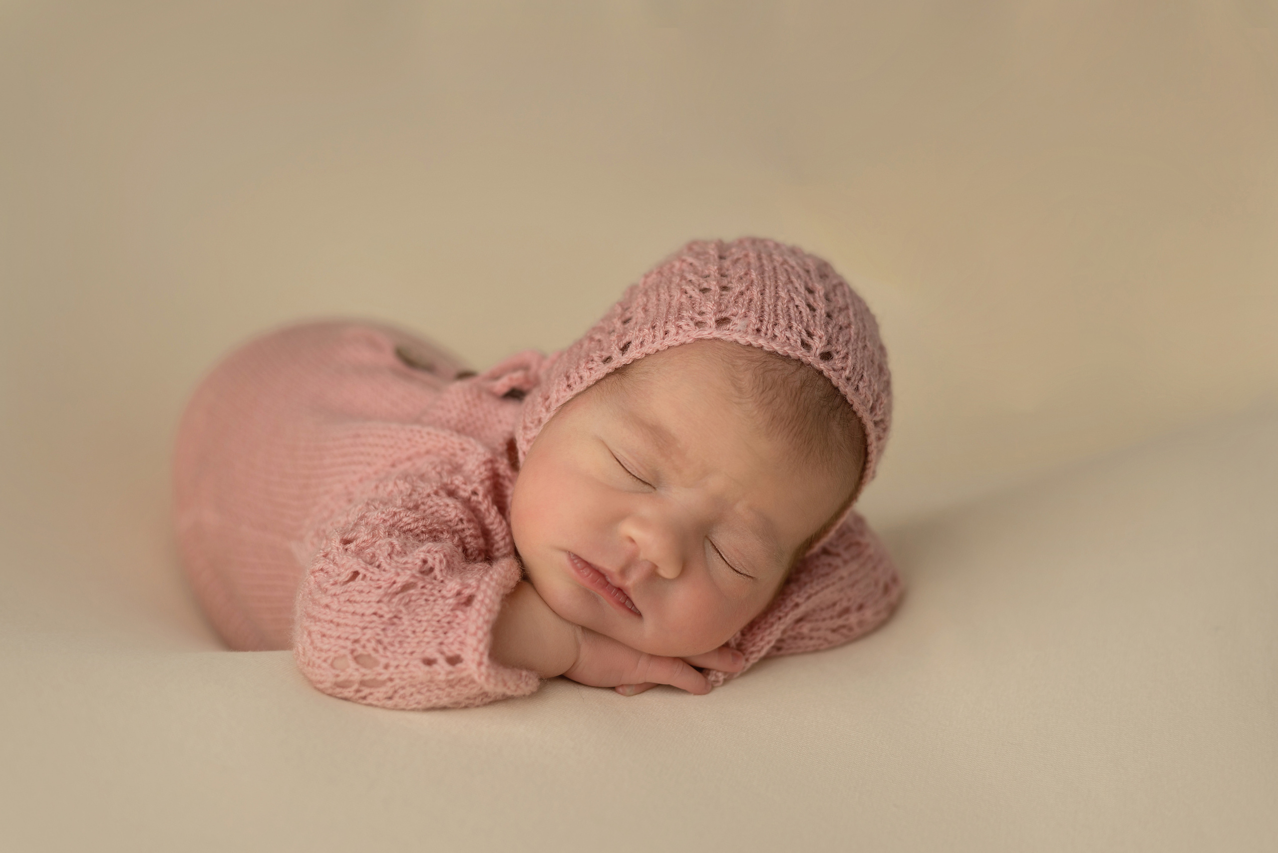 Photos of newborn babies. Photographer of newborns and children up to a year in Montenegro