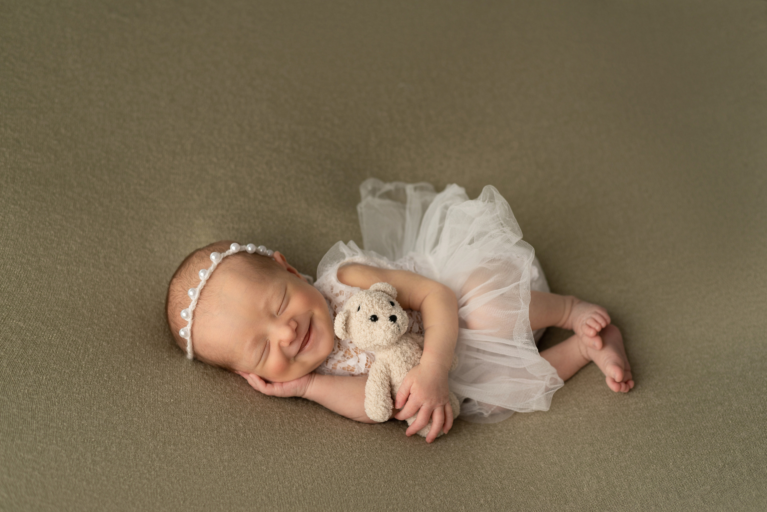 Photos of newborn babies. Photographer of newborns and children up to a year in Montenegro