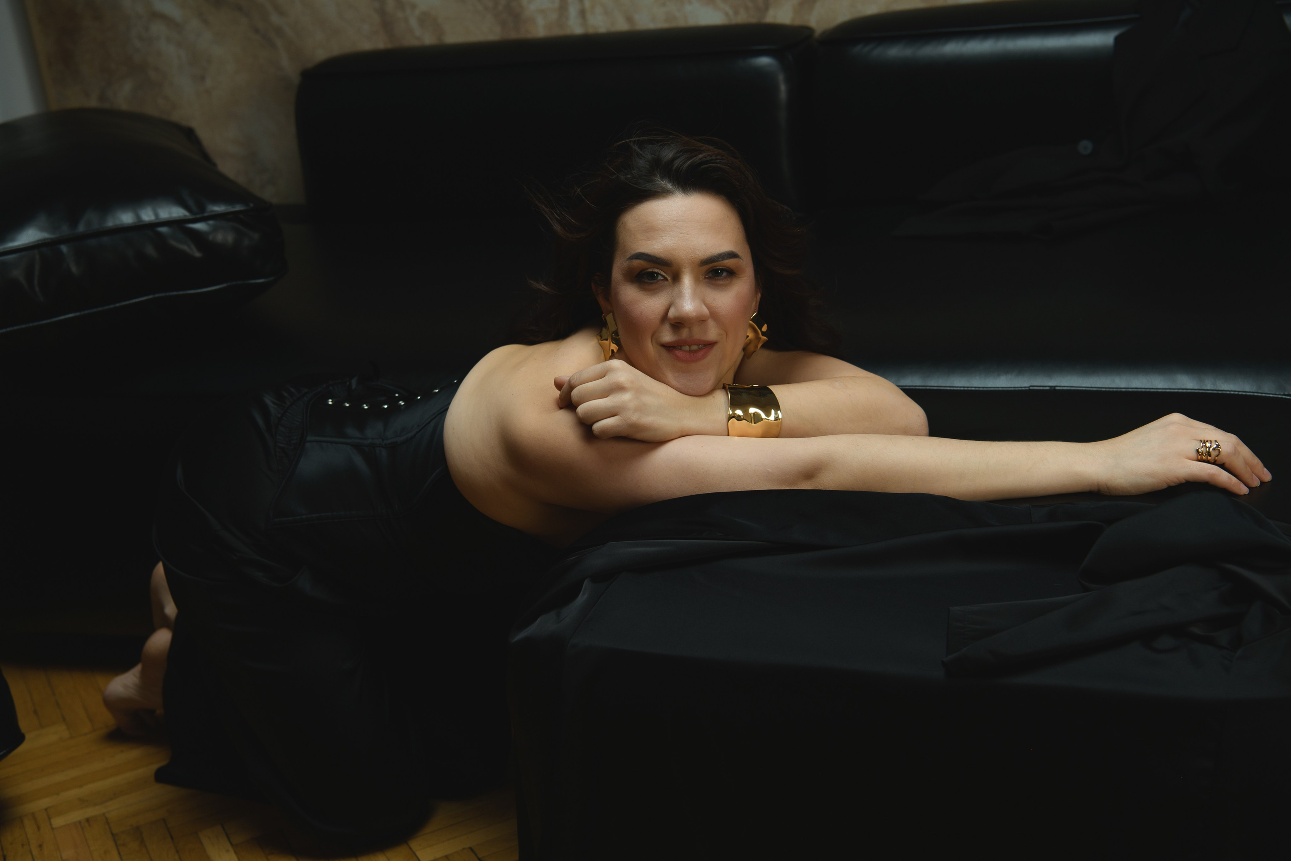 …Без слов — фотосессия для нее. Фотохудожник Нина Жихарева