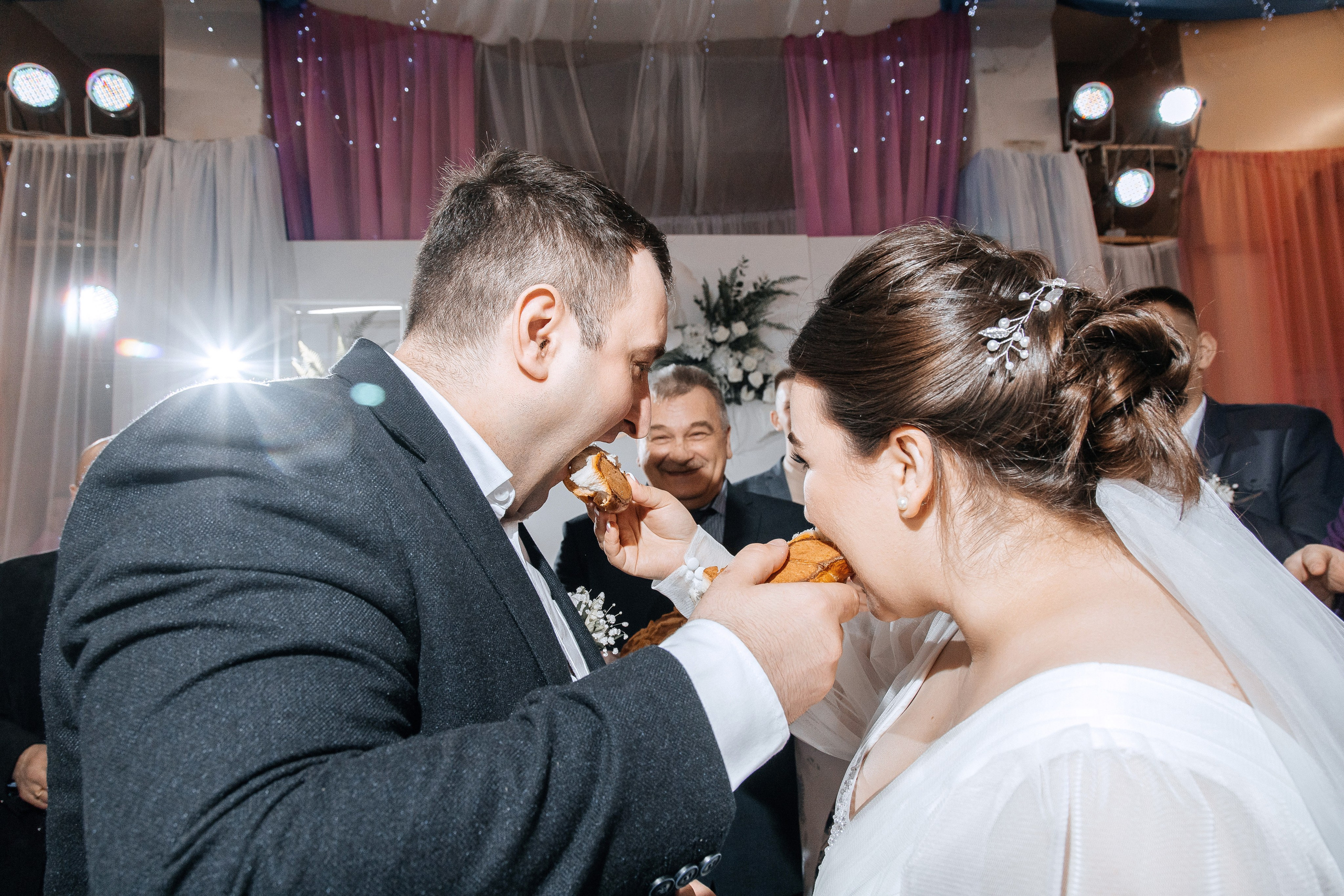 S & E. Street photographer