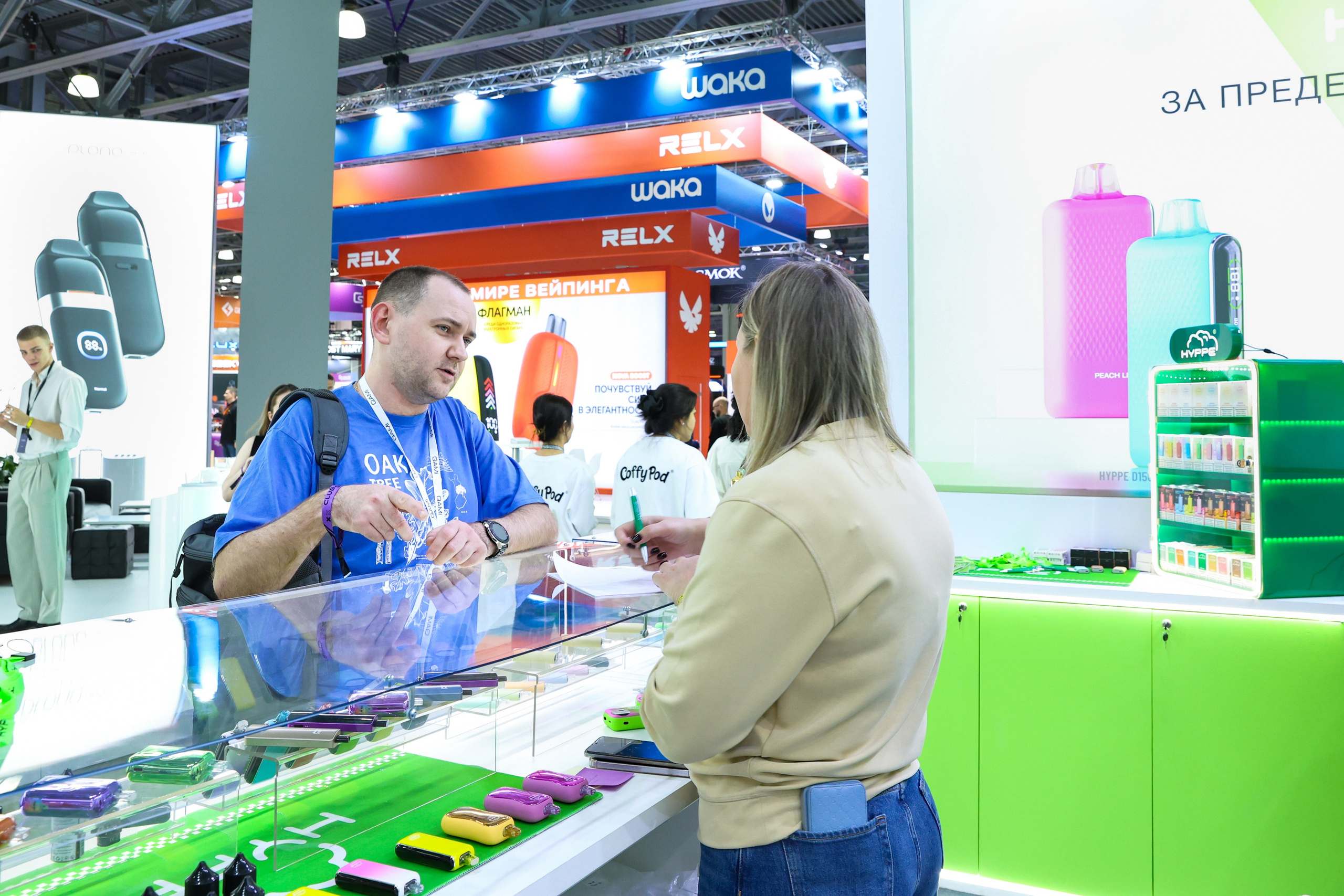 Стенд Hyppe на Vape Club Show. Фотограф Дарья Попова