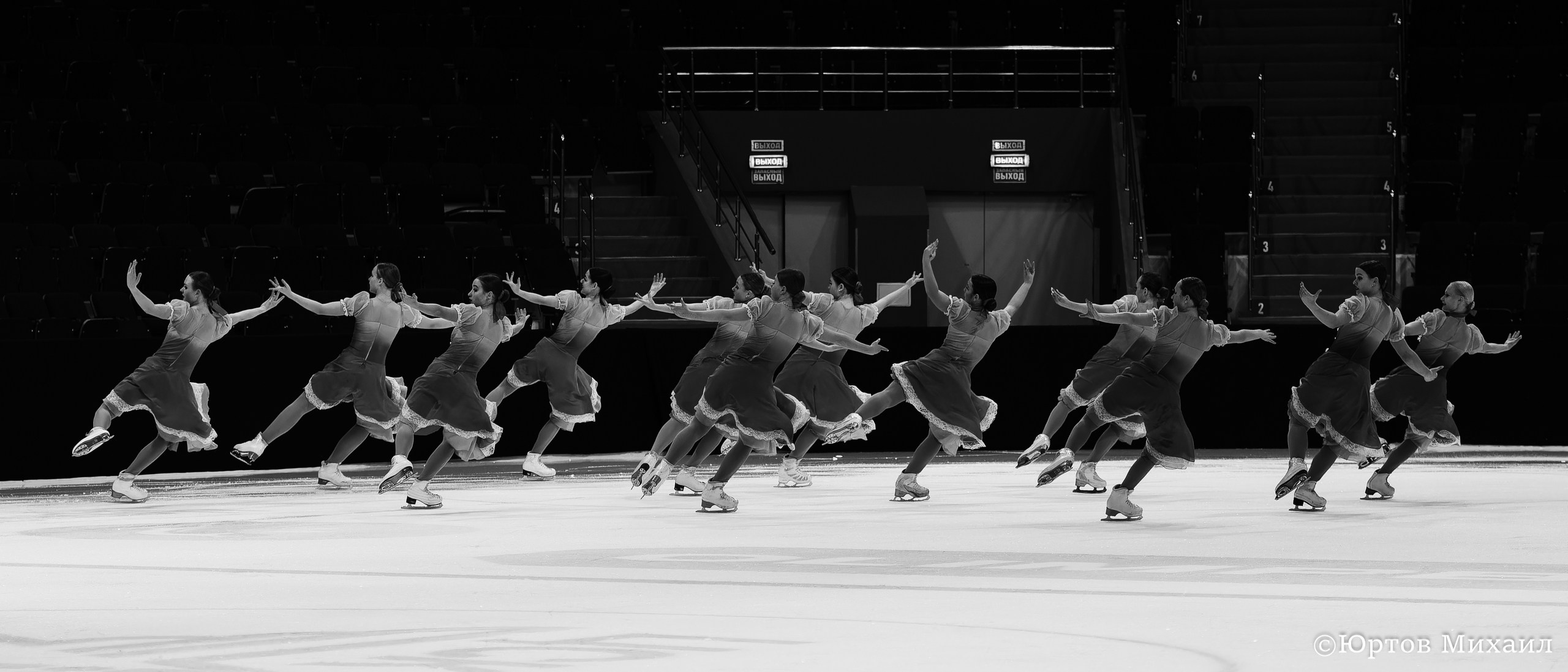 Синхронное катание на коньках. Спортивный фотограф Михаил Юртов