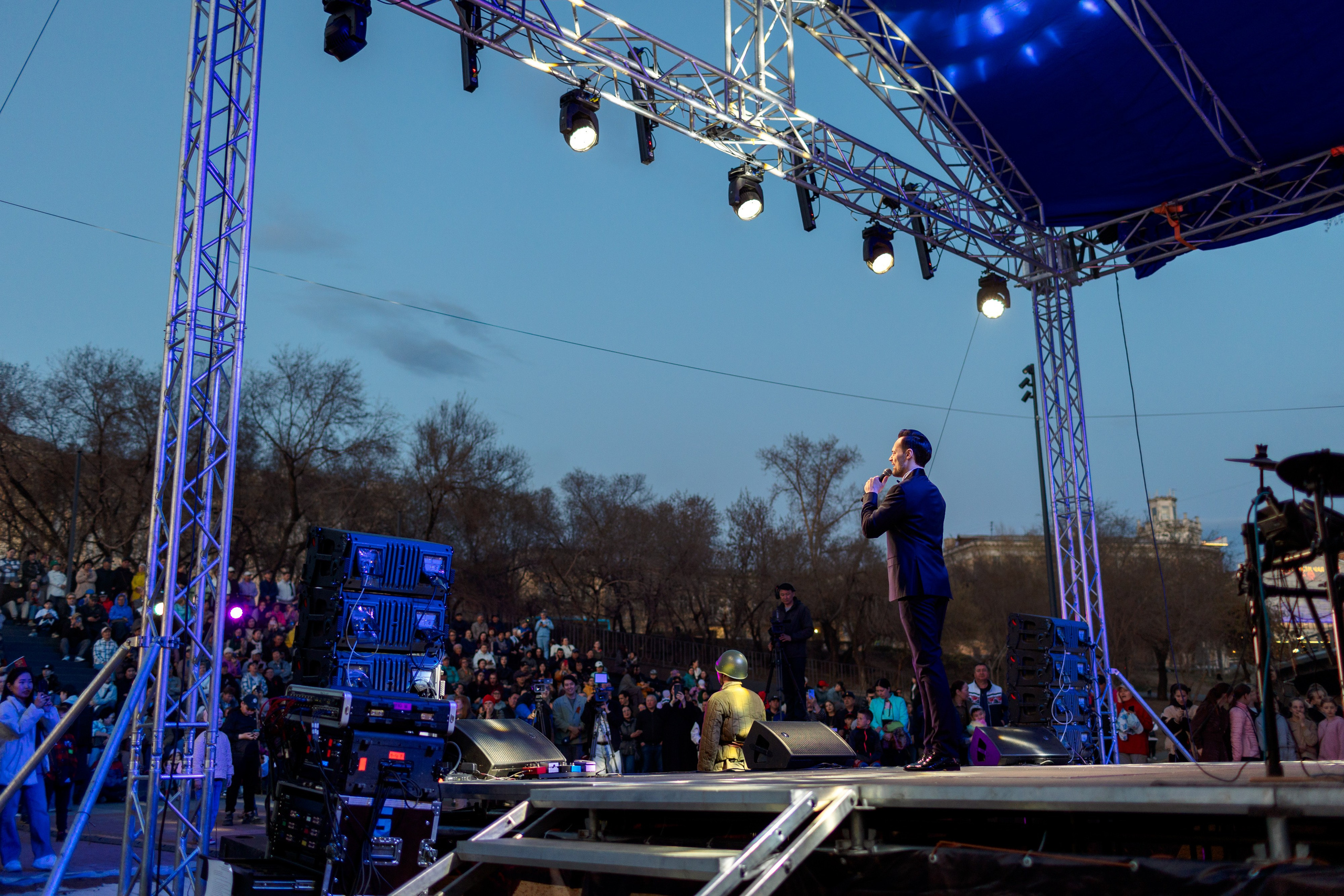 Концерт приуроченный к празднованию 80 лет победл. Свадебный и семейный фотограф в Улан-Удэ