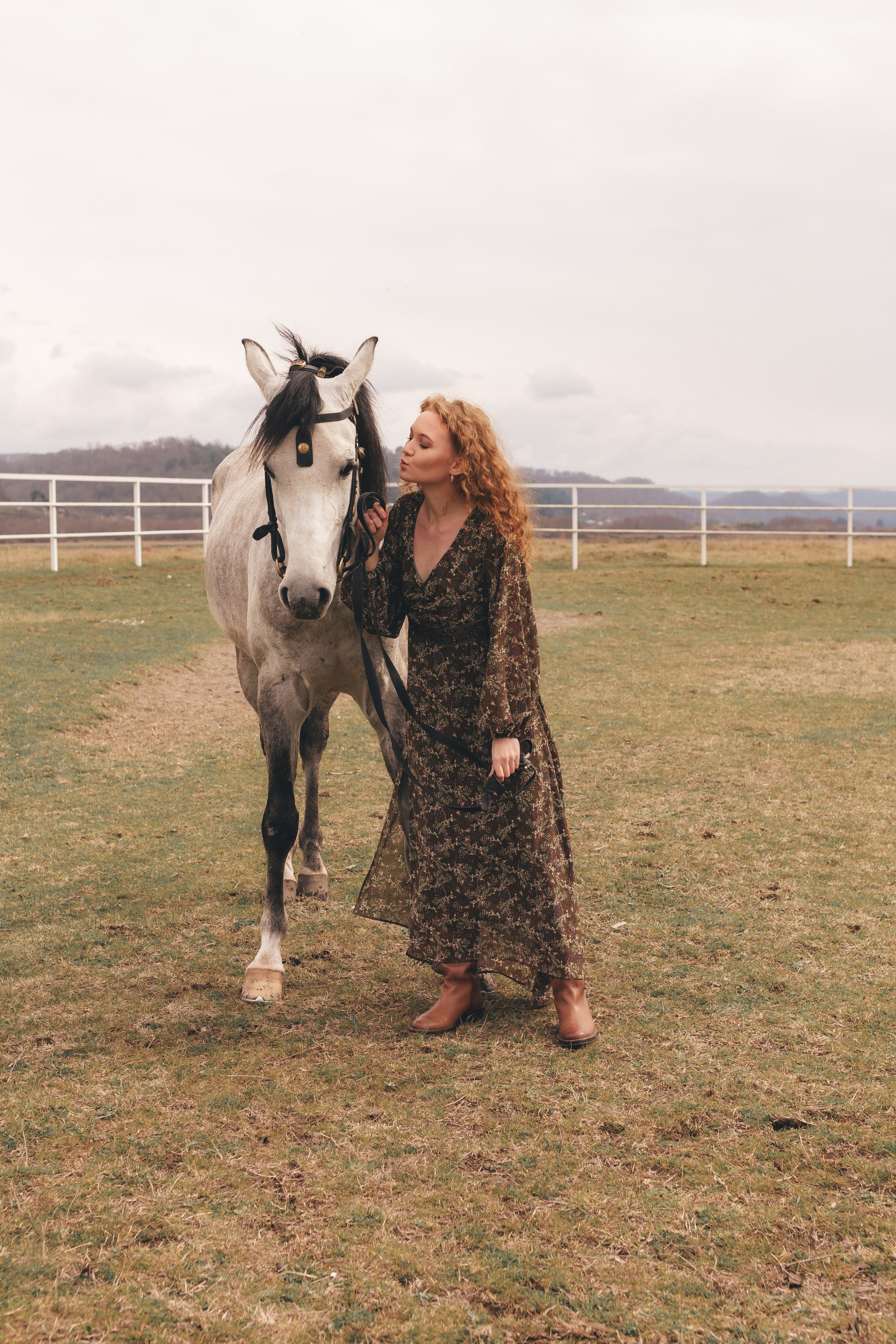 Фотосессия с лошадью. Семейный и художественный фотограф в Тюмени Юлия Логинова