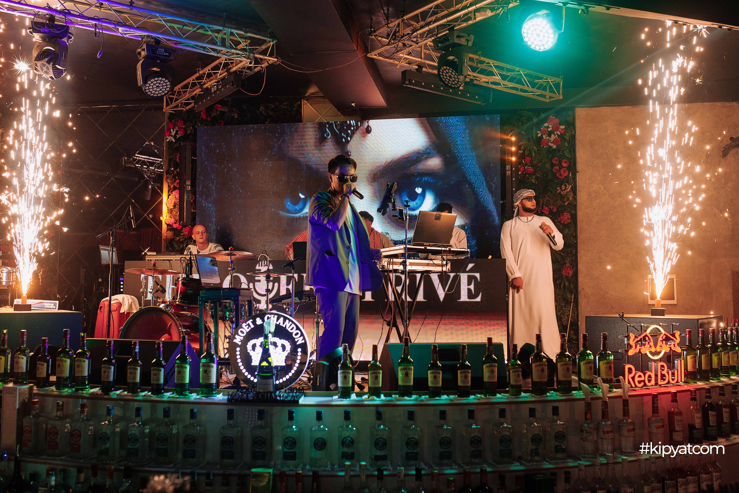 The Queen Prive. Кипятком Шымкент