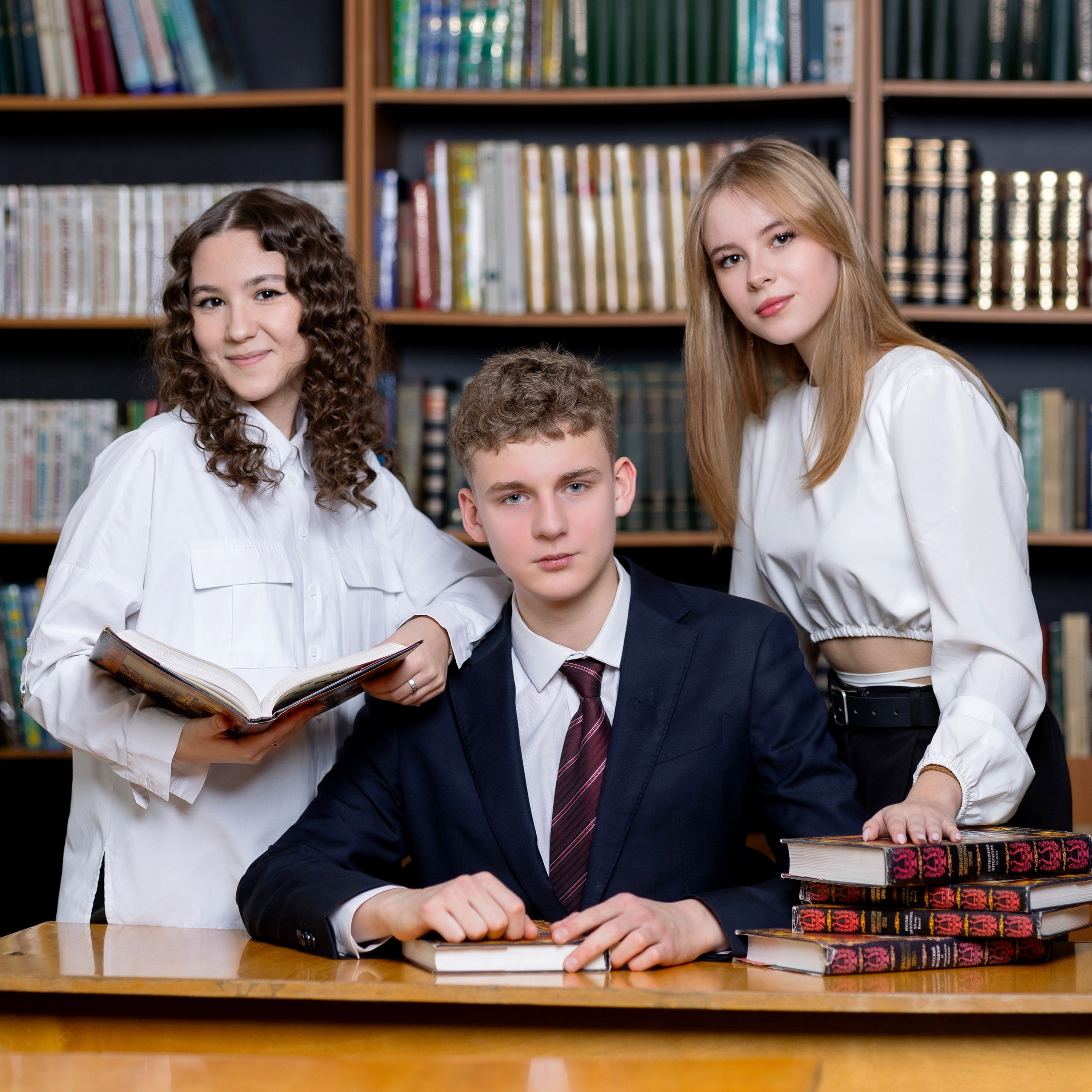 Гимназия 271. Выпускные альбомы. Школьный и семейный фотограф Виктория Игнатьева