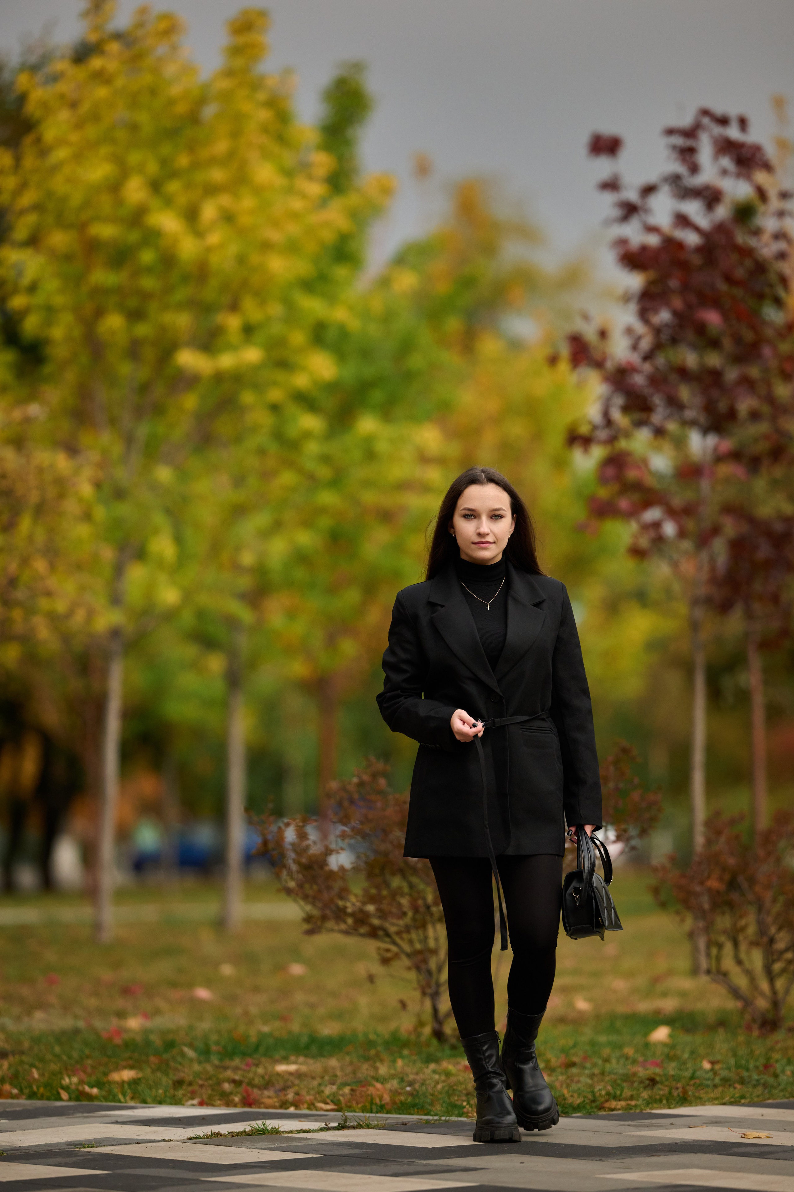 Фотосессия в осенних красках города. Профессиональный фотограф Старый Оскол, Губкин — свадьба, венчание, крещение, юбилей и день рождения