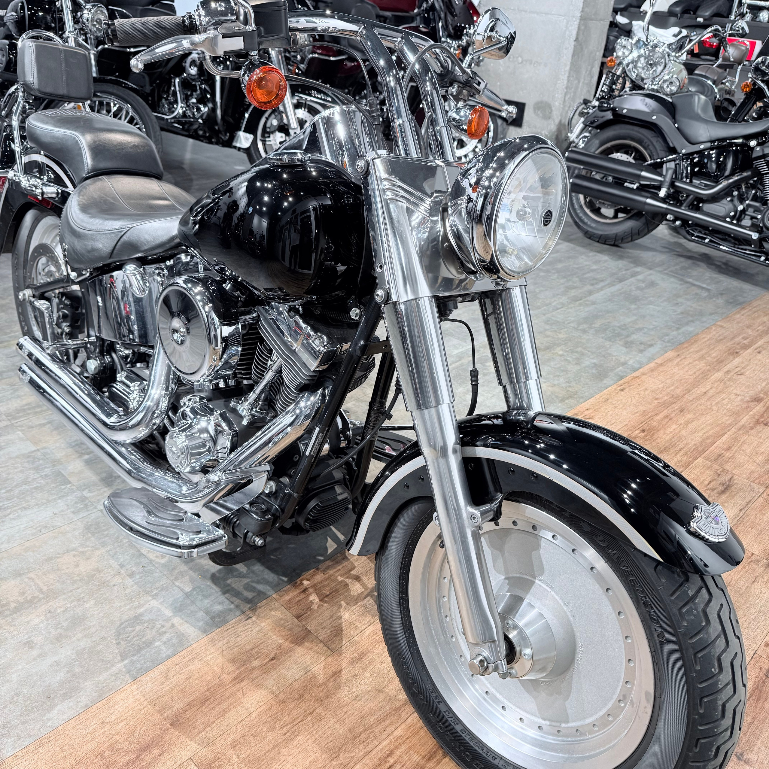 2003 Fat Boy Vivid Black 100 Years. Hello Davidson, Москва. Только хорошие мотоциклы…
