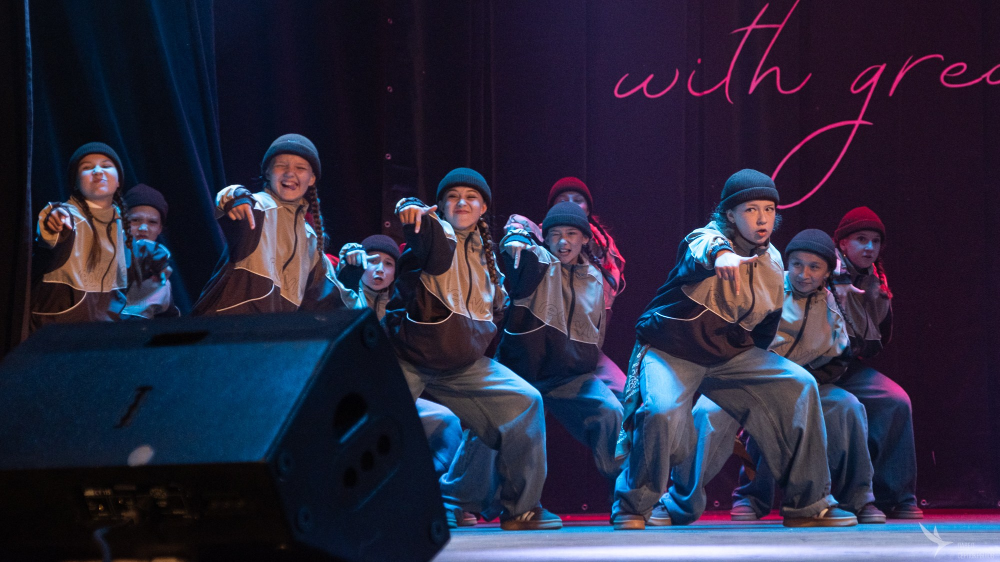 Отчётный концерт танцевальной студии «MOVE UP. Репортажный фотограф в Казани Павел Серпокрылов