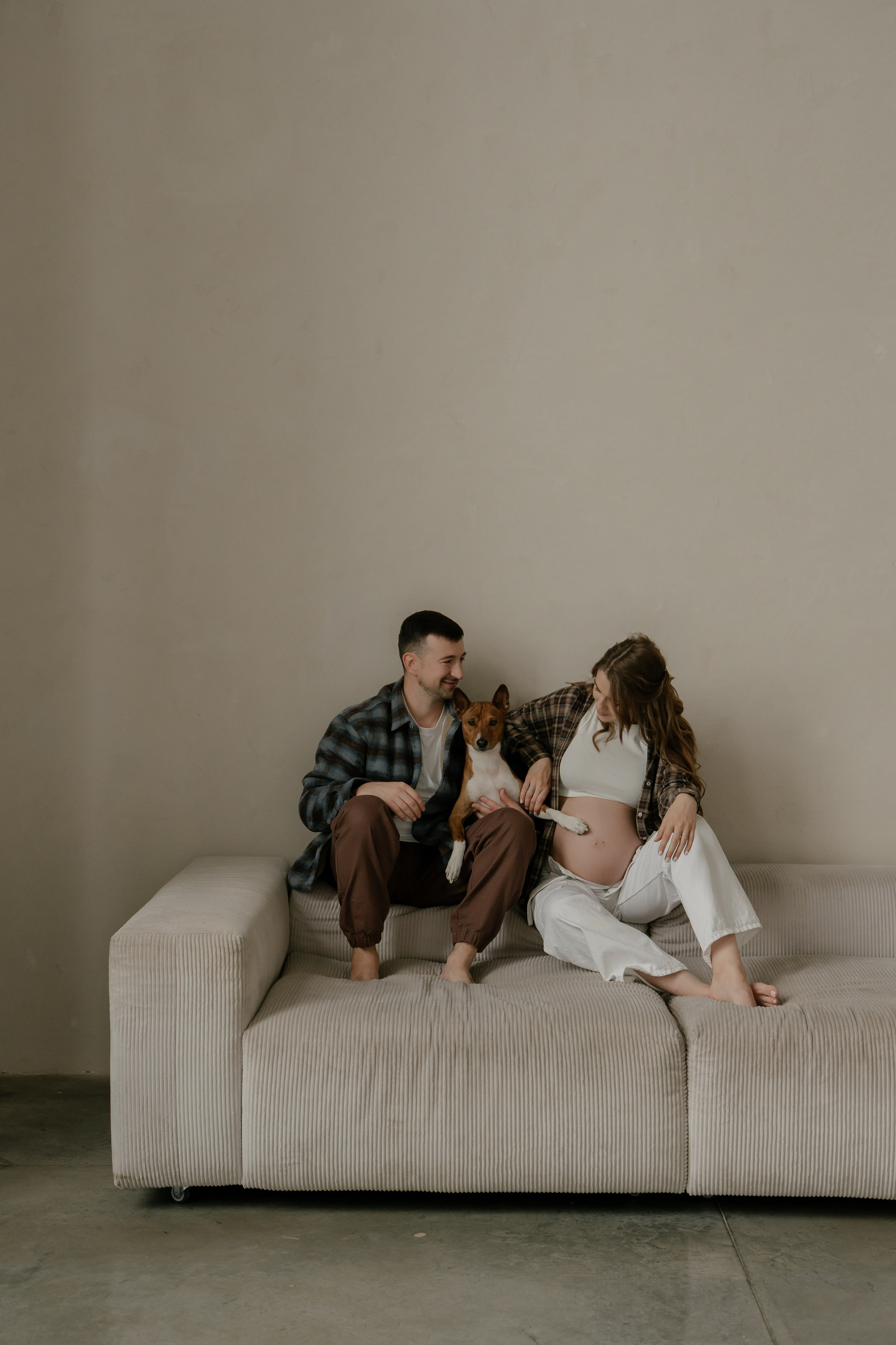 Арина, Антон и Бутс. Свадебный и семейный фотограф в Москве и Красногорске — живые кадры | Анастасия Тихонова