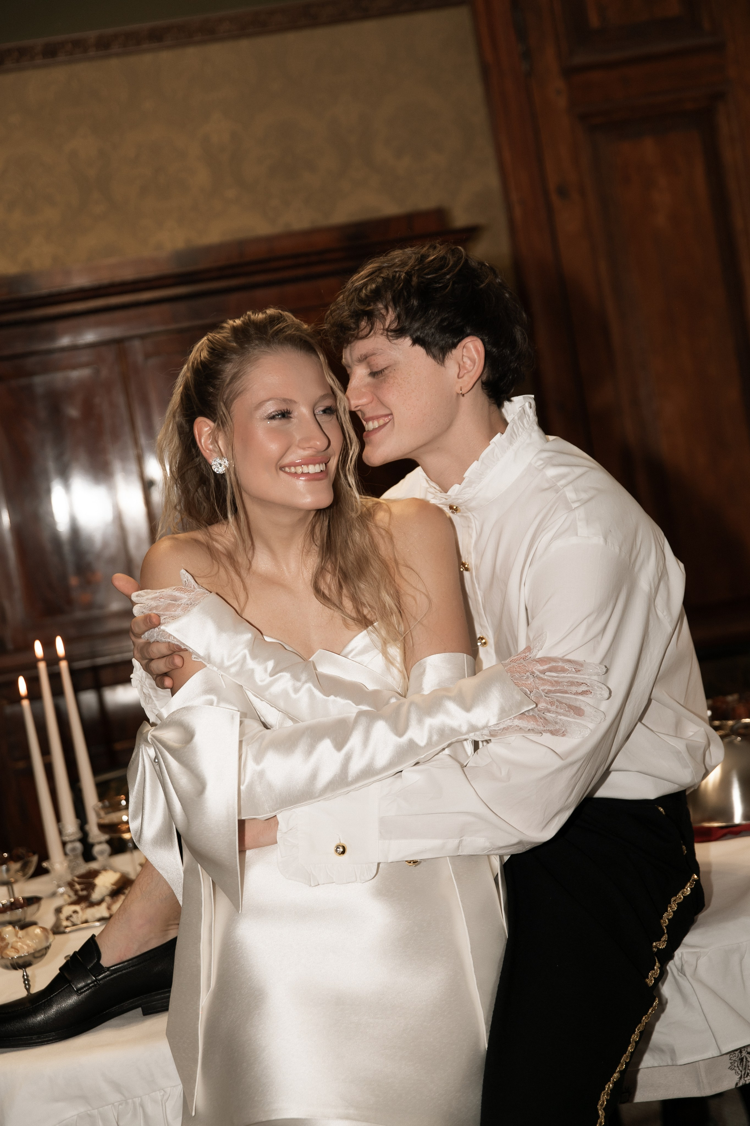 Свадебная съемка в исторической квартире на Чистых прудах. Ярослава Ерина — свадебный фотограф в Москве