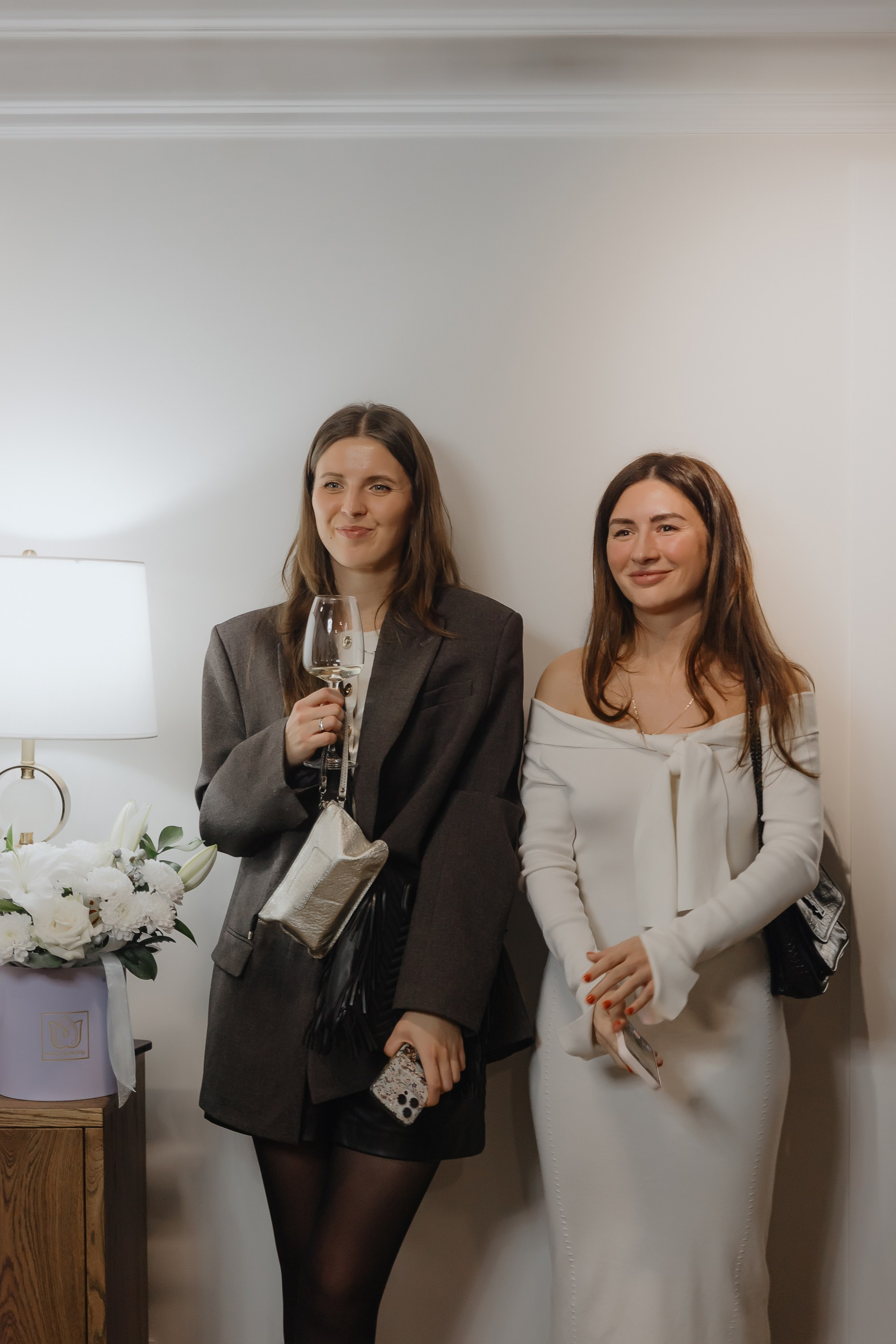 Открытие нового пространства интерьерного салона L. DECO в феврале 2025. L. Deco интерьерный салон. Краски/обои/лепной декор