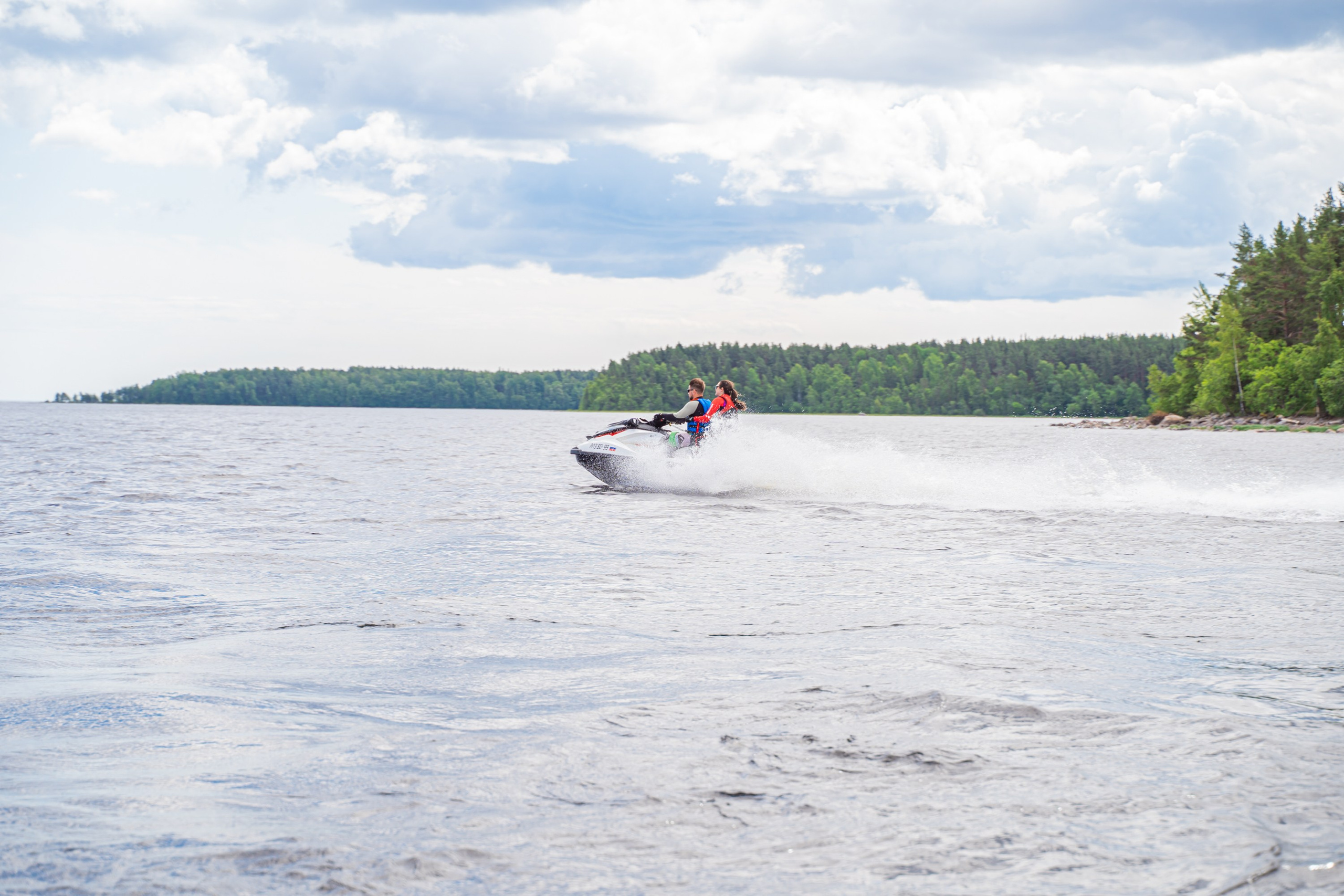Гидровыезд в Коневский мужской монастырь. Свадебный, семейный, портретный, репортажный фотограф в Санкт-Петербурге