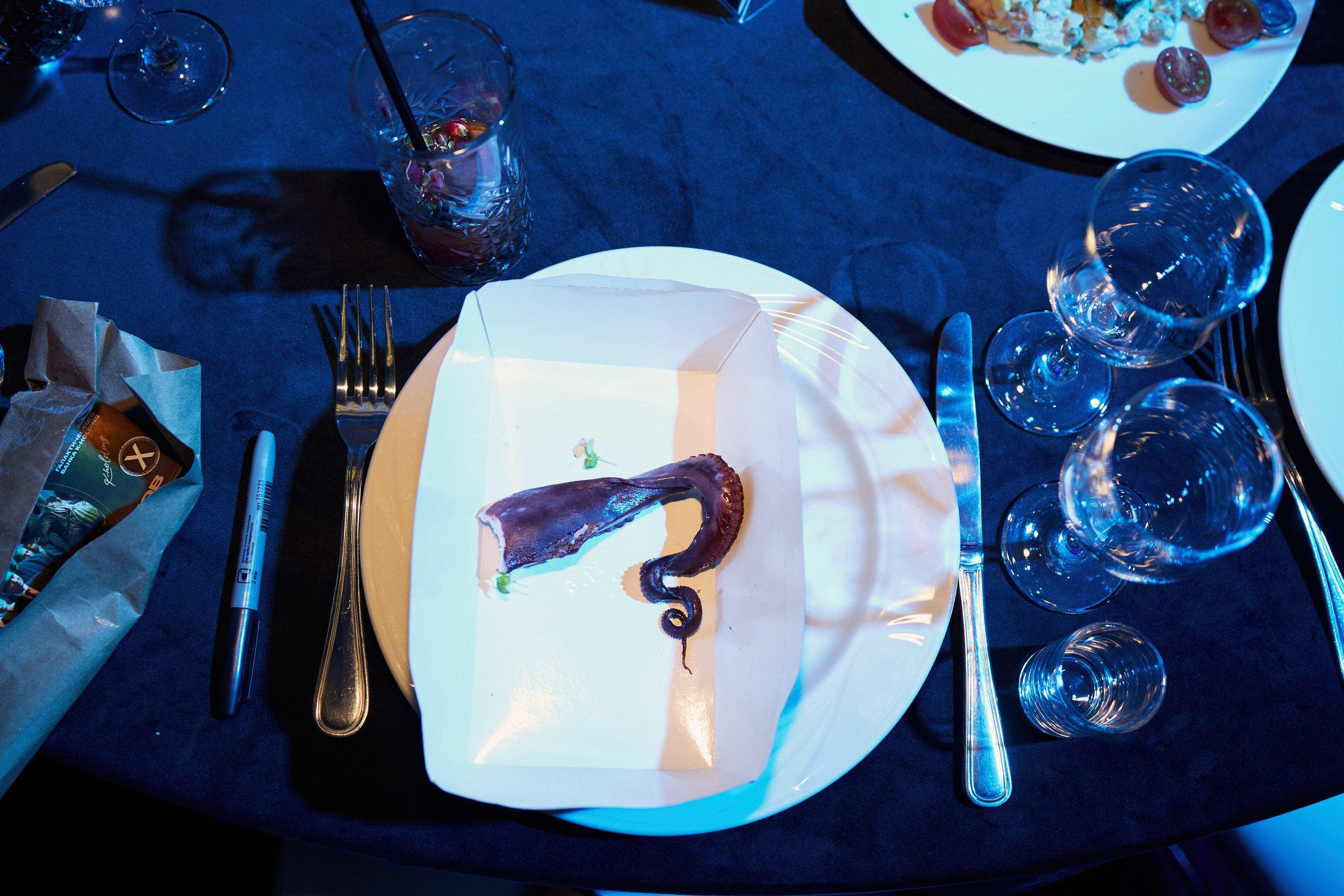 Космический новый год / K-Holding. Другой взгляд на фотографию