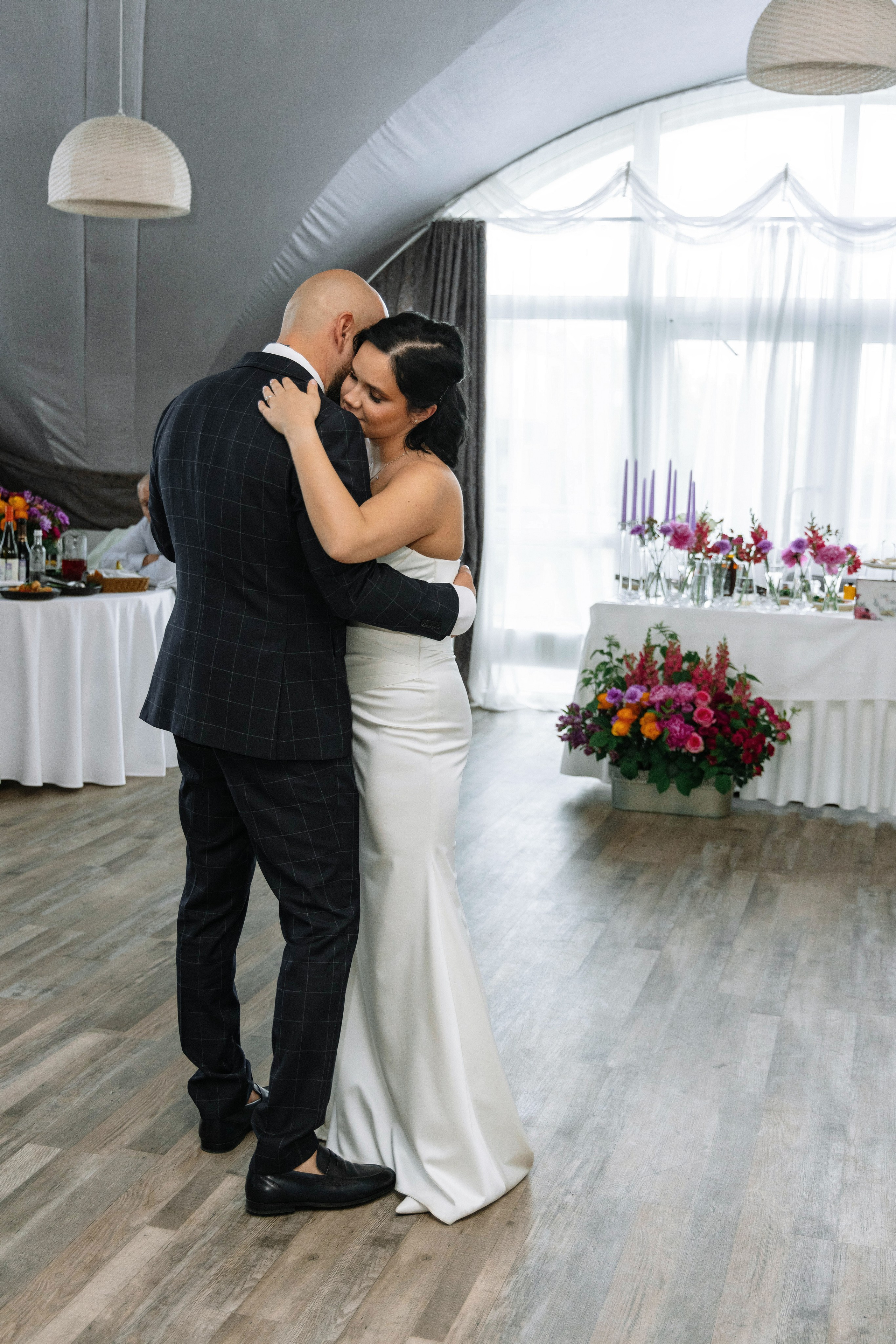 Стильное свадебное платье. Свадебный фотограф и видеограф в Москве, Виктор Архилюк