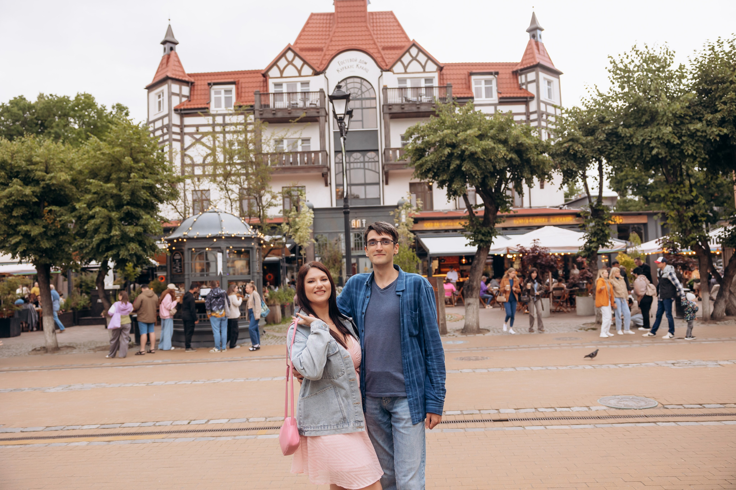 Городская прогулка Зеленоградск. Фотограф в Калининграде свадебная фотография, репортажная, фотосессии