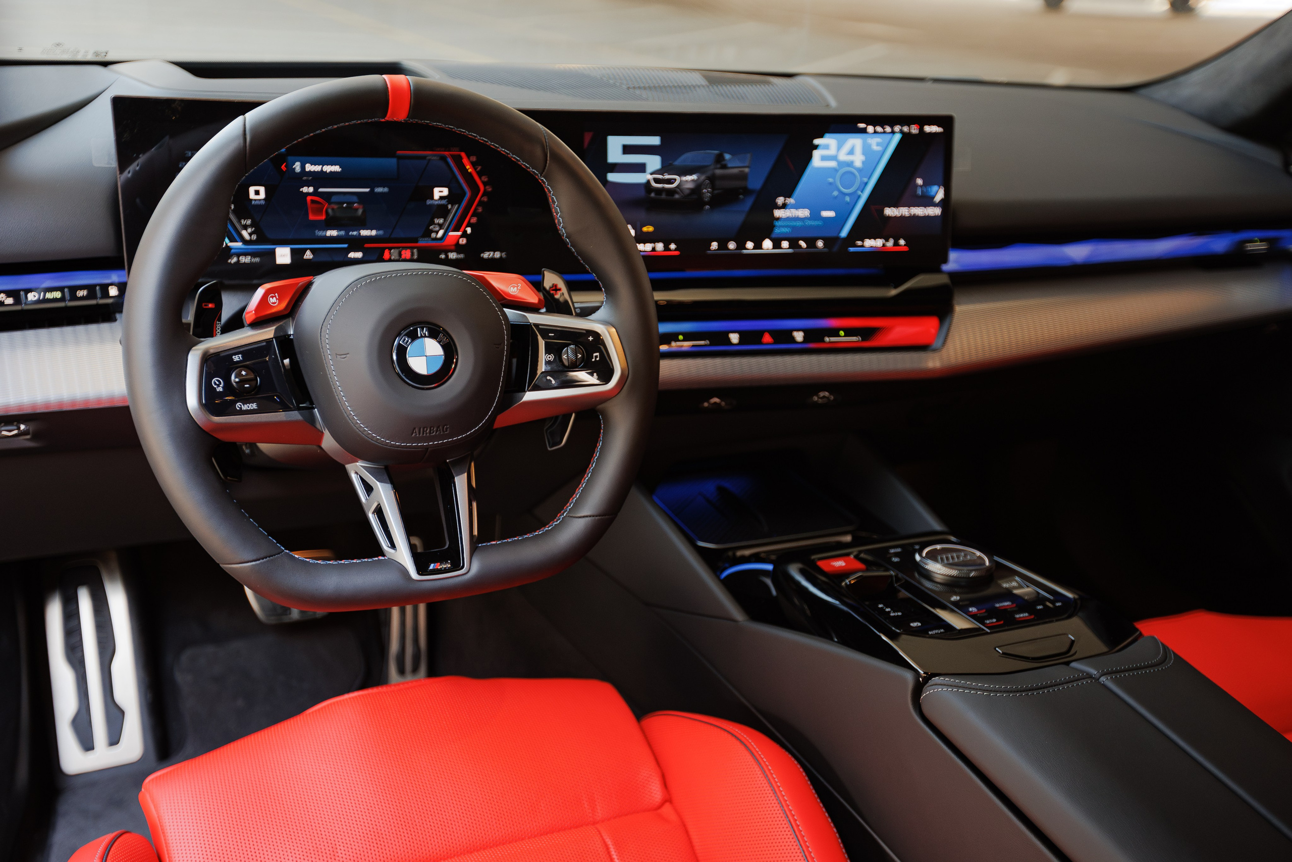 BMW Photoshoot in Dubai — Premium Automotive Photography. Evgen Yatsenko — Photographer in Dubai