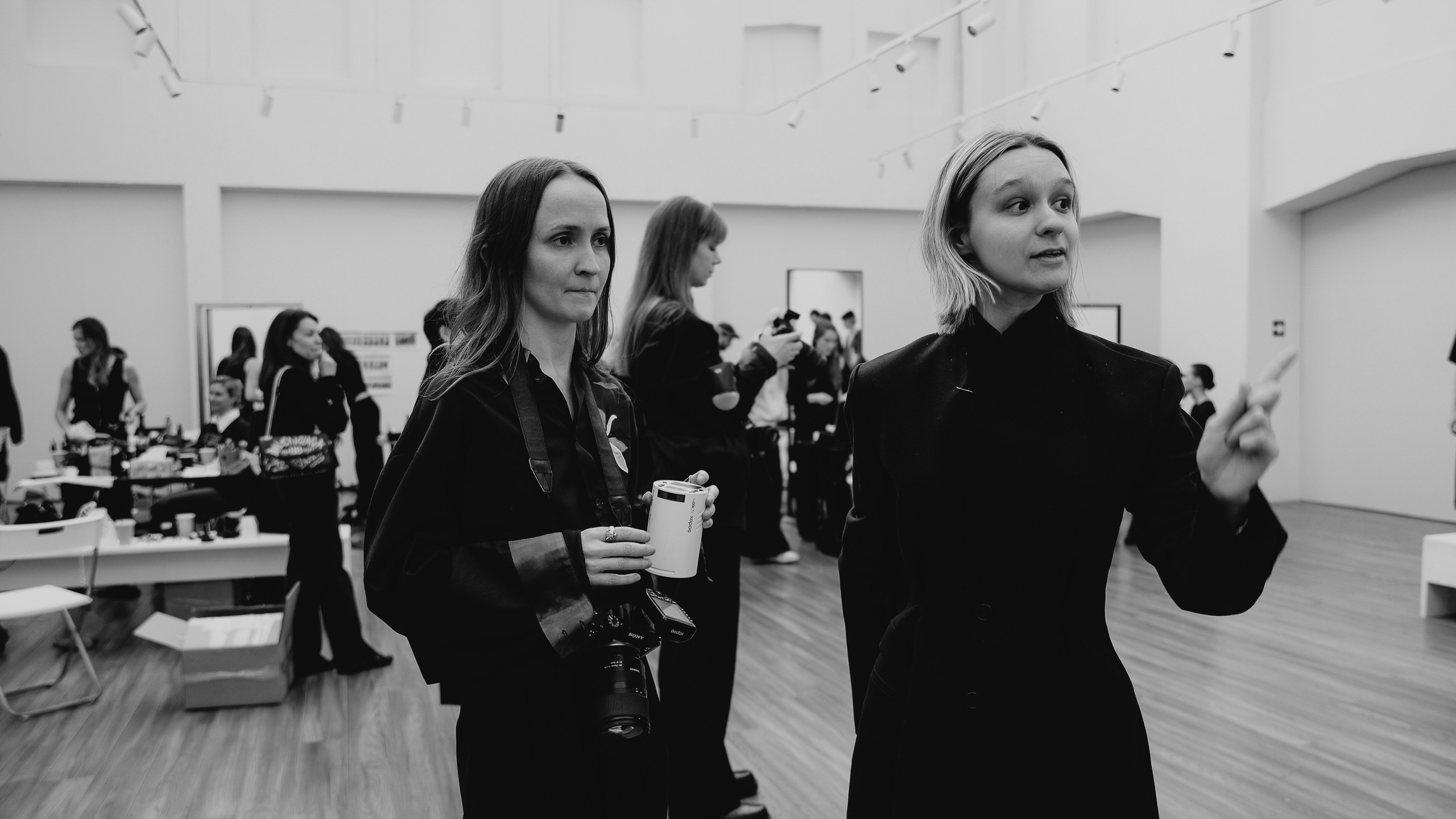 Бекстейдж показа «Новые Имена» собака.ru|ДЛТ. Портретный и репортажный фотограф в Санкт-Петербурге