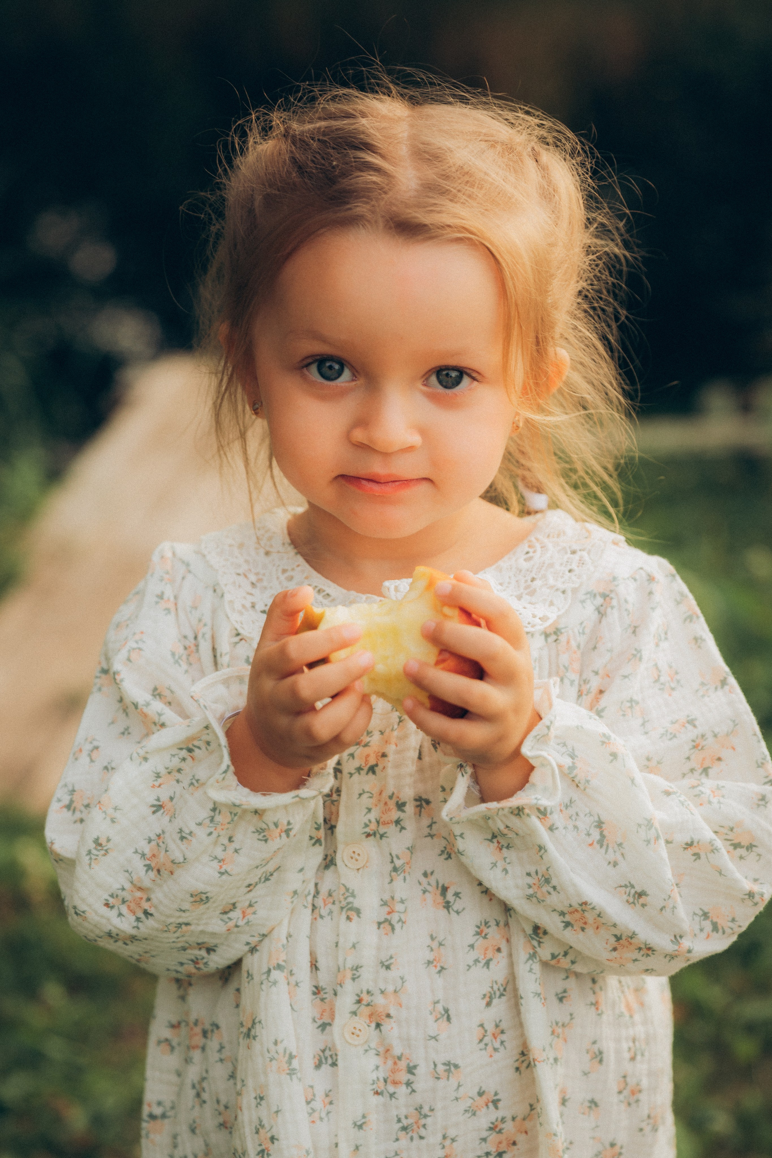 ТЕОНА, ЕВА И ЯБЛОКИ. Женский и семейный фотограф Елена Петрова