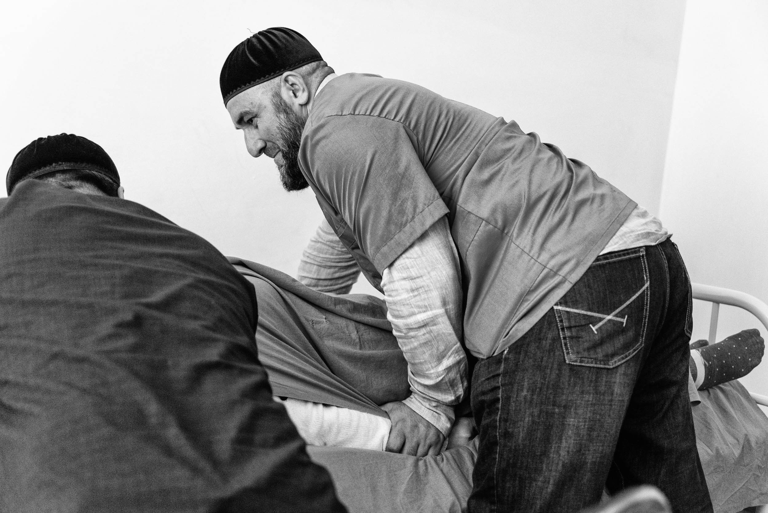 Центр исламской медицины в Грозном устраивает обряды экзорцизма для людей, одержимых джиннами.