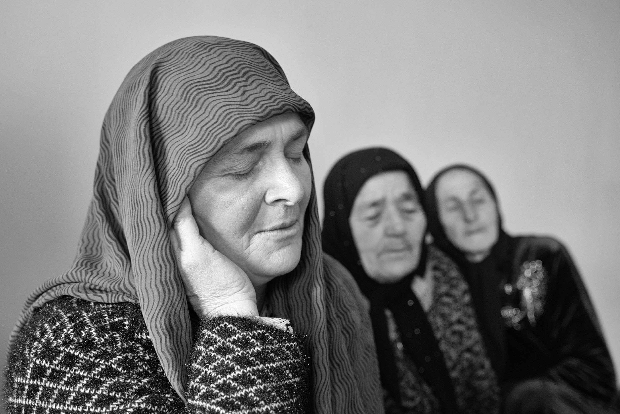 Зикры обычно заканчиваются долгими песнопениями.