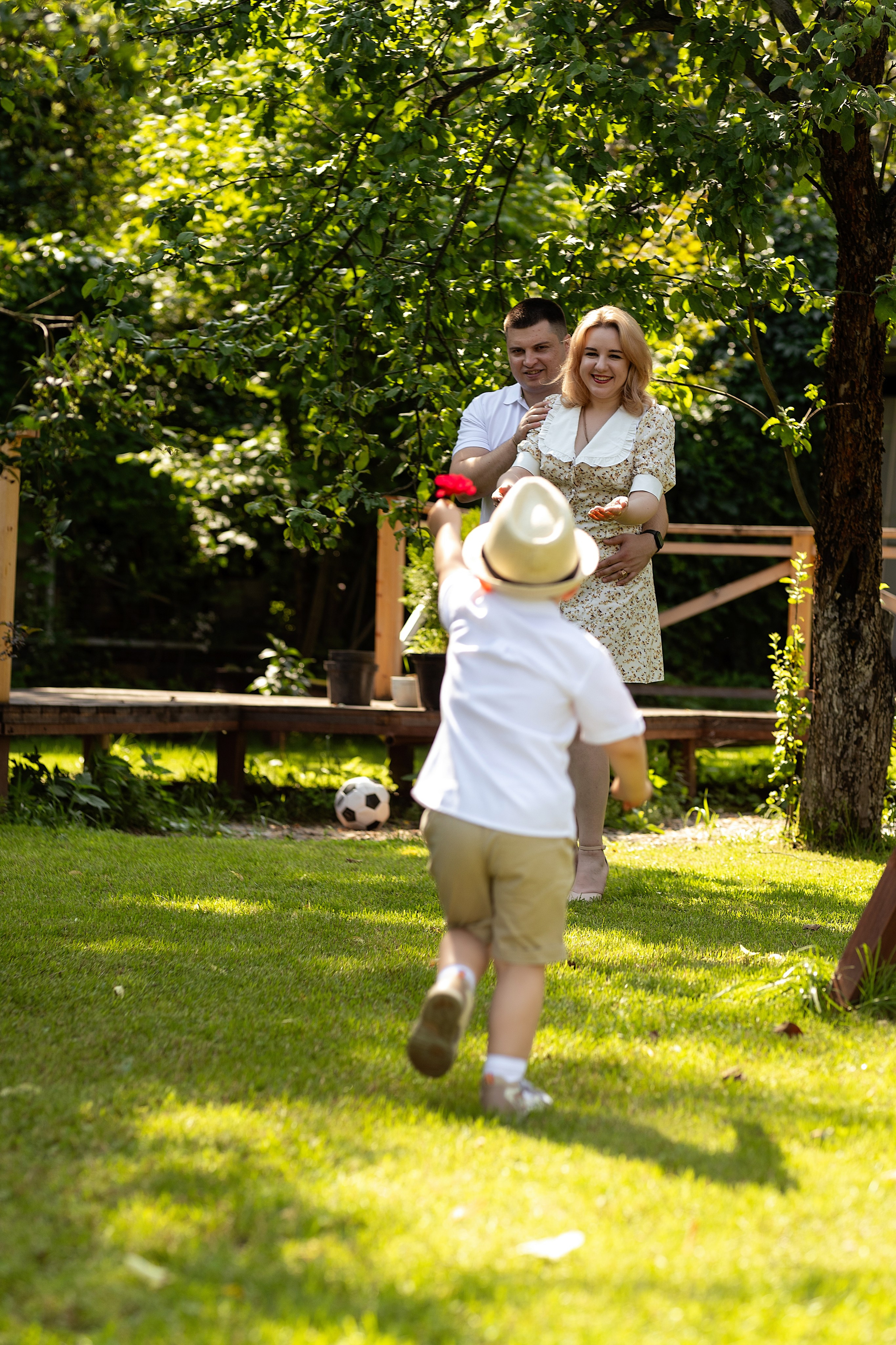 Семейная фотосессия на фотодаче в Купавне. Фотограф в Железнодорожном и Балашихе