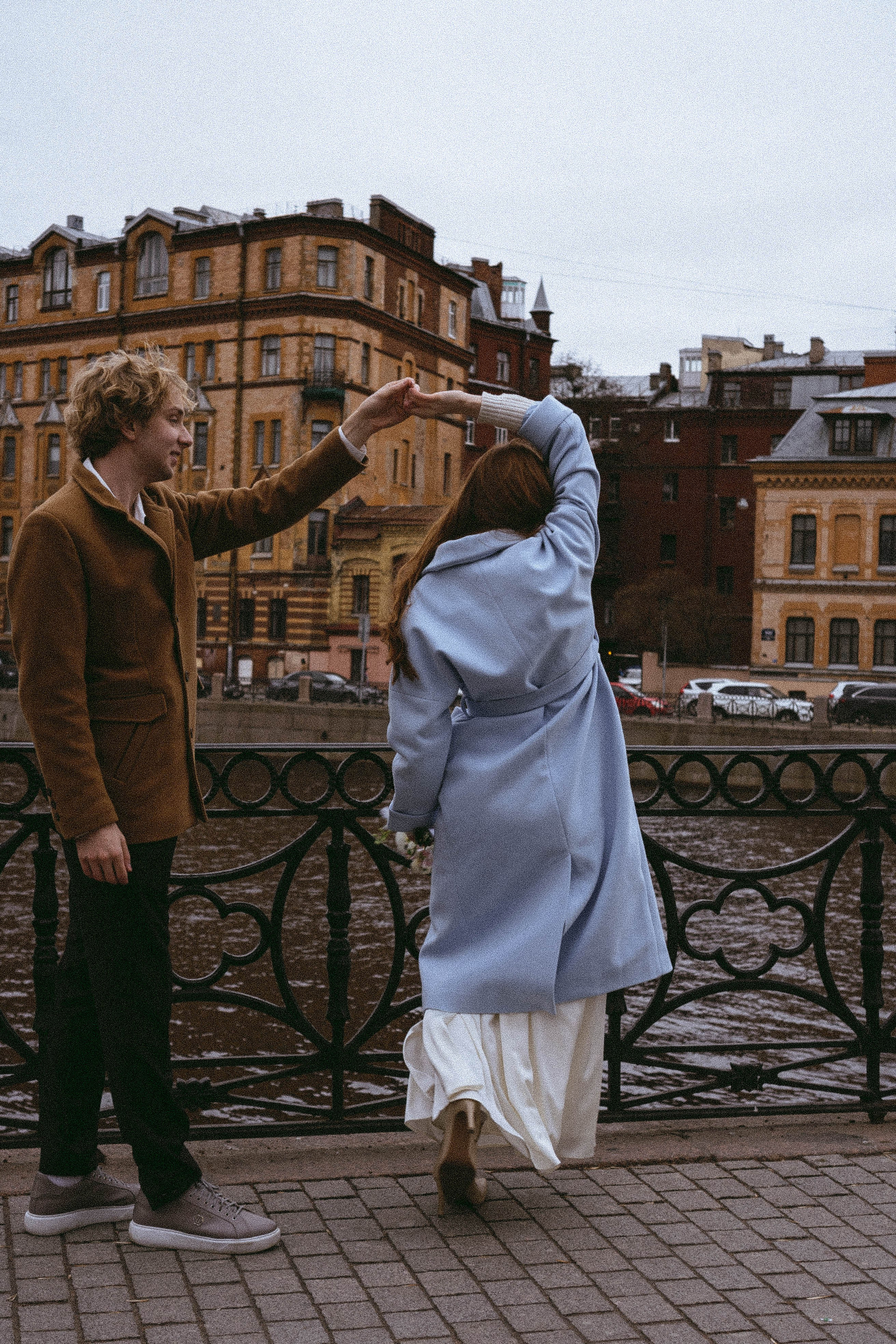 СВАДЕБНАЯ ПРОГУЛКА ПО ПЕТРОГРАДКЕ ВЕСНОЙ (ФОТОСЕССИИЯ ПАРЫ СВАДЕБНАЯ). Профессиональный фотограф, Санкт-Петербург — Виктория Богомолова