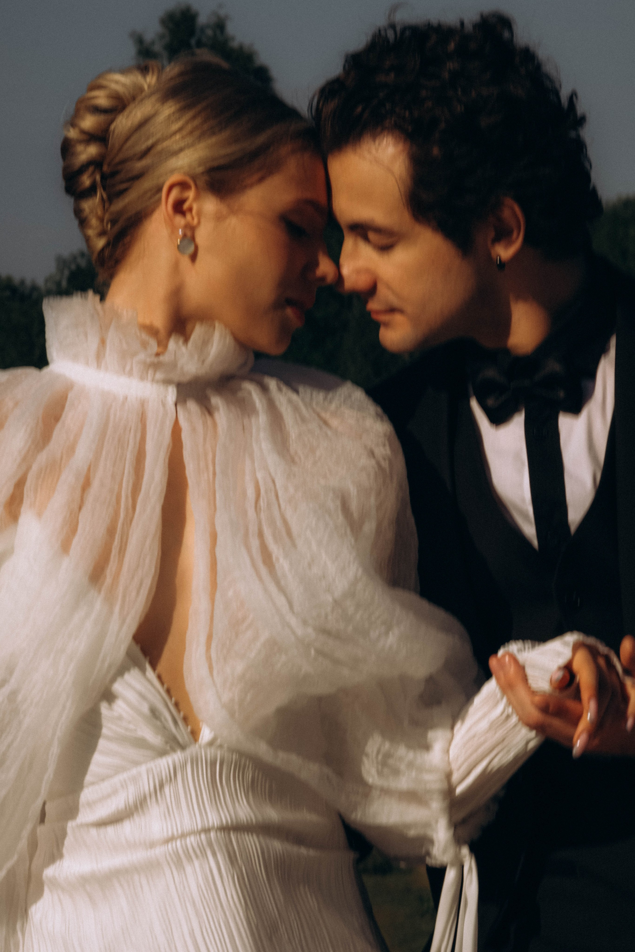 СВАДЕБНАЯ СЬЕМКА В ПАРКЕ ОРАНИЕНБАУМ. Профессиональный фотограф, Санкт-Петербург — Виктория Богомолова