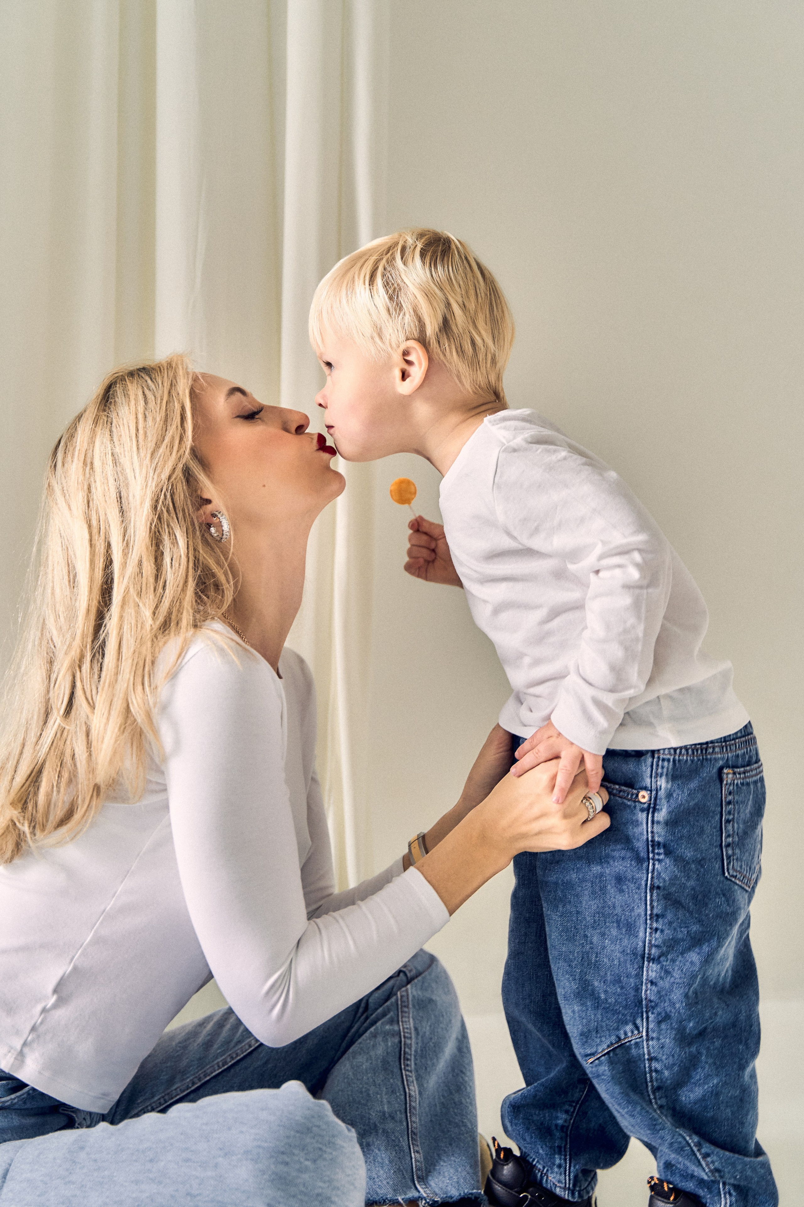 Families & Couples. Arina Kamerlokher — Personal, Family, Maternity & Branding Photographer in Austin & Worldwide