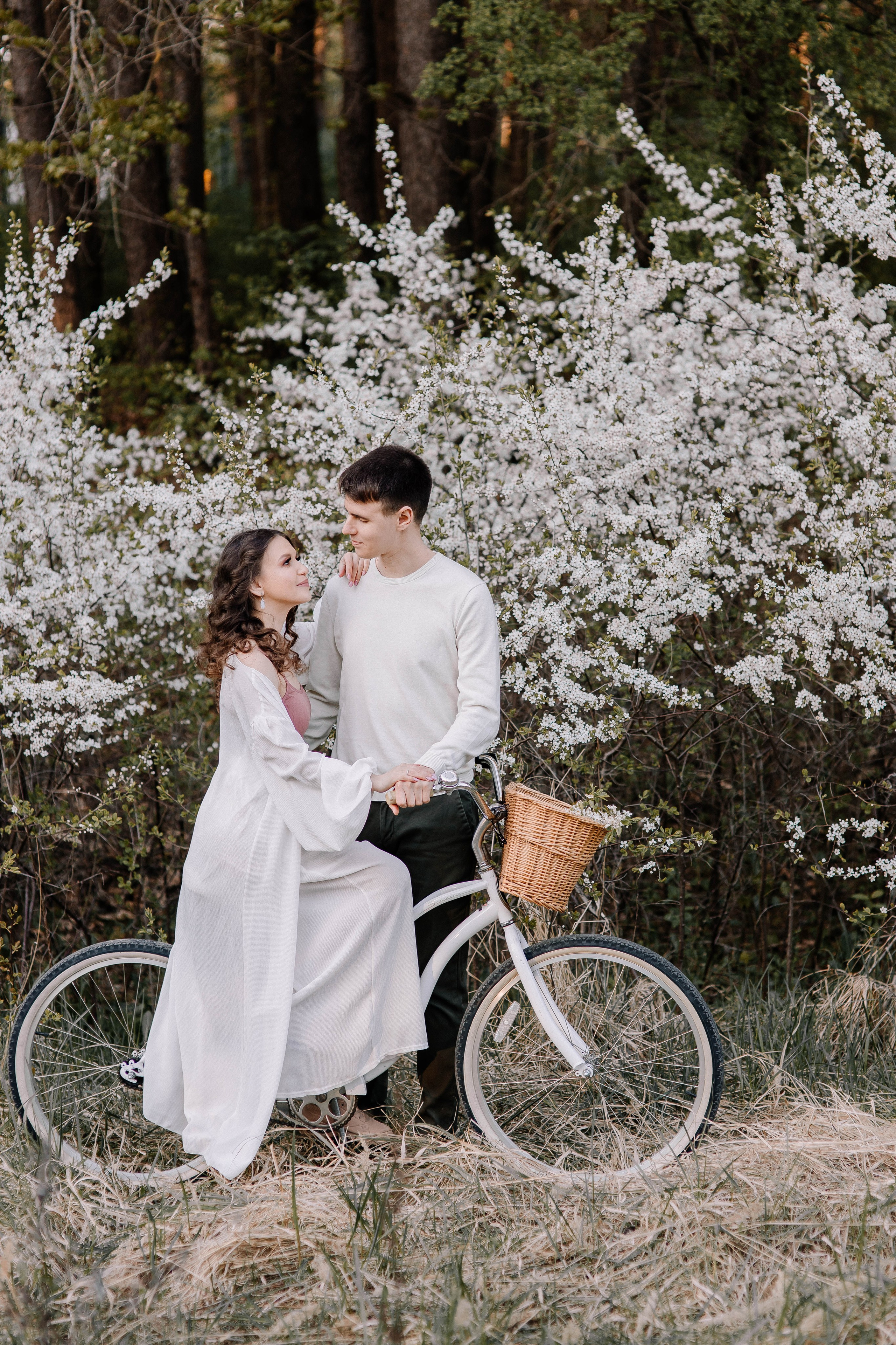 Цветение: путешествие в весну. Фотосессии Фотодни Псков СПб