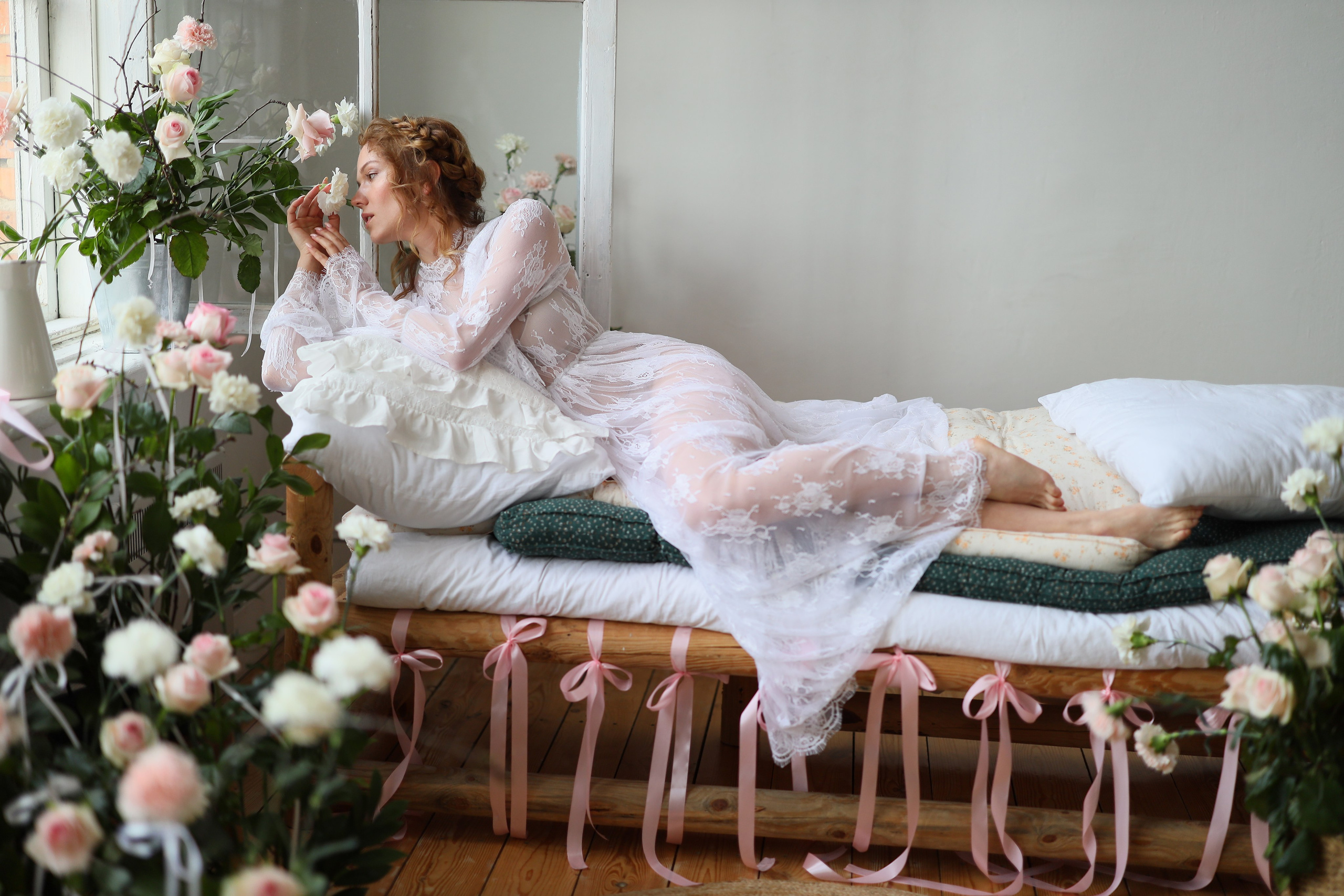 Фотосессия с живыми цветами для Дарьи. Свадебный и семейный фотограф в Абхазии Жанна Соснина