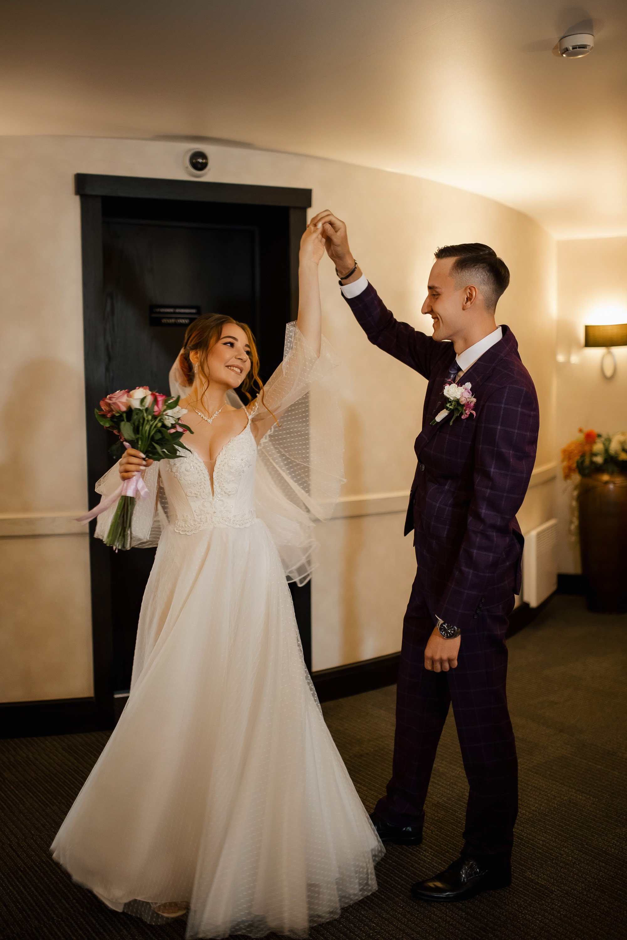 Ксения и Максим. Сборы Sopka. Прогулка по городу. Свадебный фотограф в Хабаровске