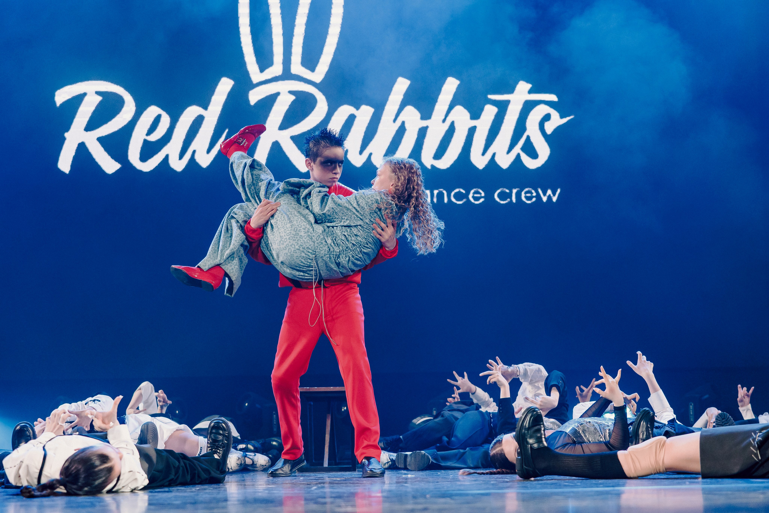 Отчётный концерт танцевальной школы «Red Rabbits» 2025. Лёшка Варзегов — фотограф