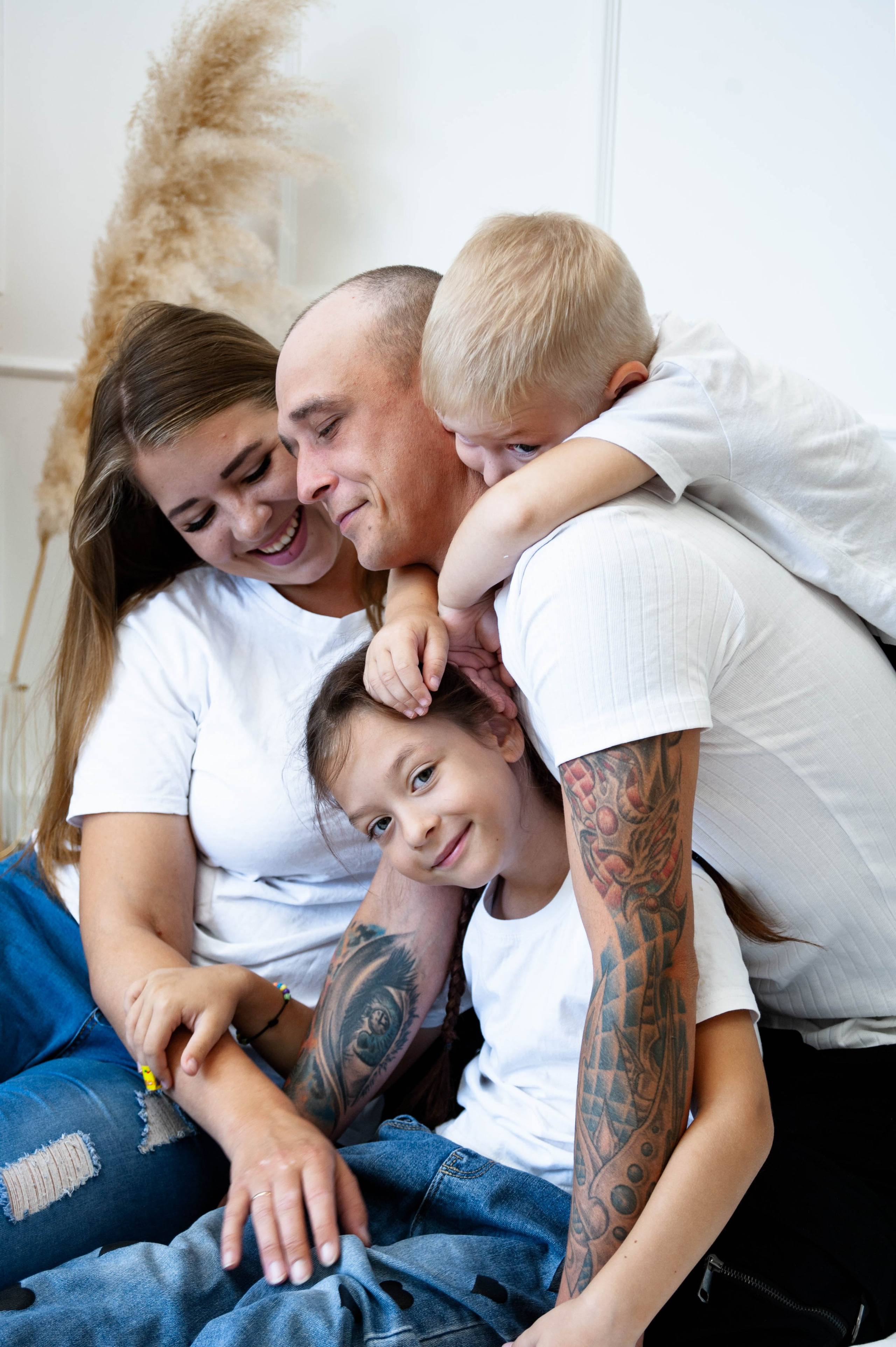 Family photo shoot в студии. Индивидуальные, семейные съёмки в Краснодарском крае-Фотограф Мария Б