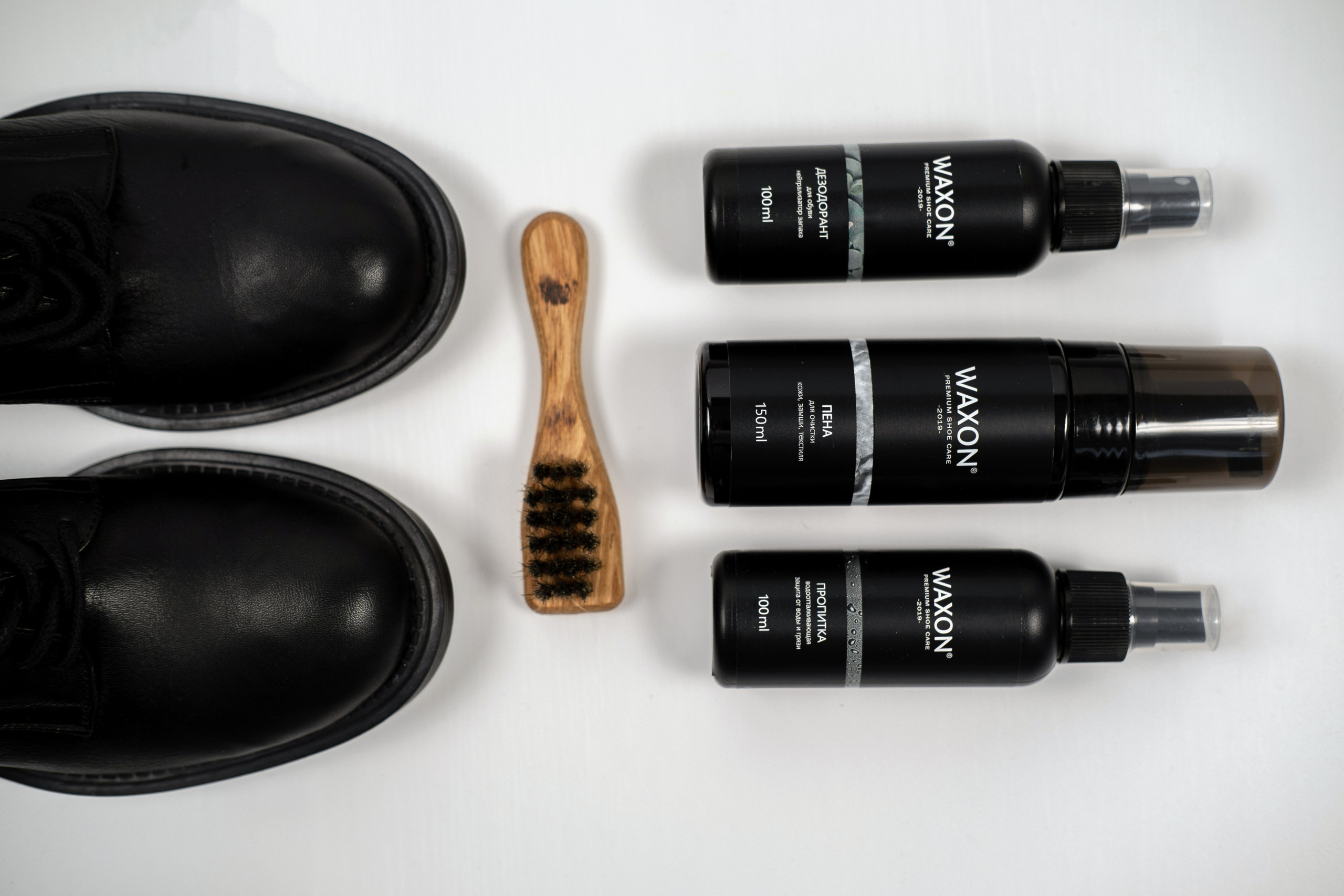 Съемка средств по уходу за обувью в Петербурге. Фотосессия для маркетплейсов