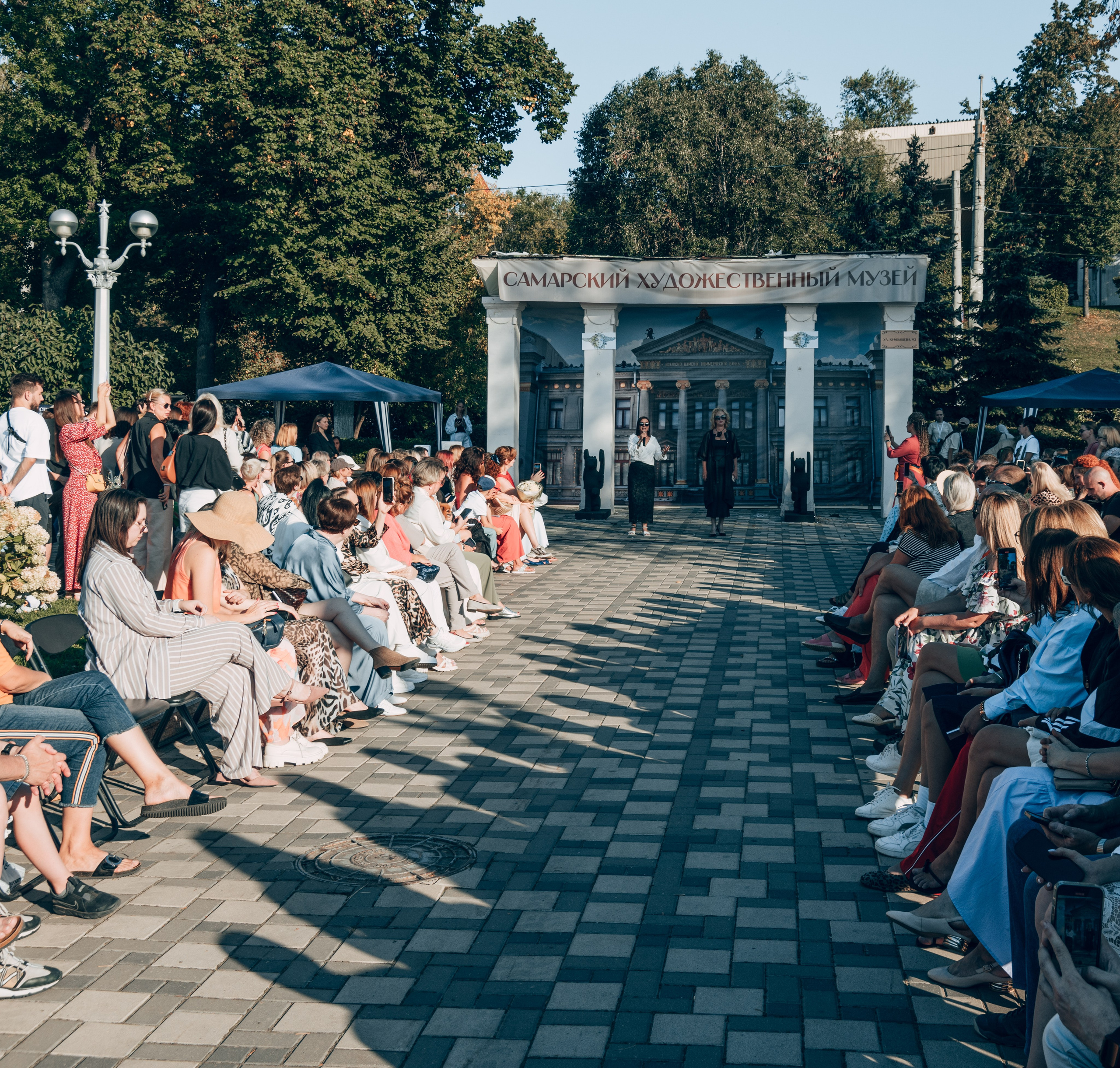 Модный показ «МУЗА» Аллы Селицкой — стиль в каждом кадре. Фотограф Самара — репортажная, свадебная, интерьерная съёмка от Ильи Петрова, профессионала своего дела