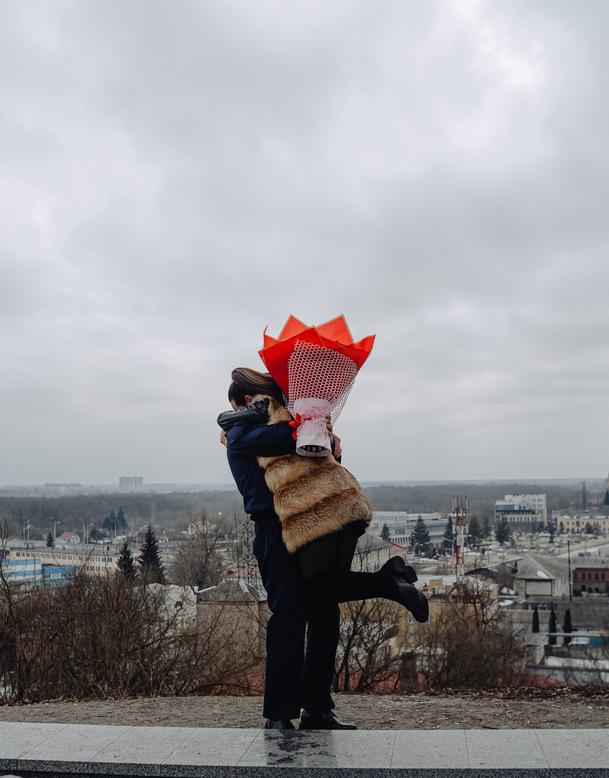 Предложение руки. Фотограф Брянск