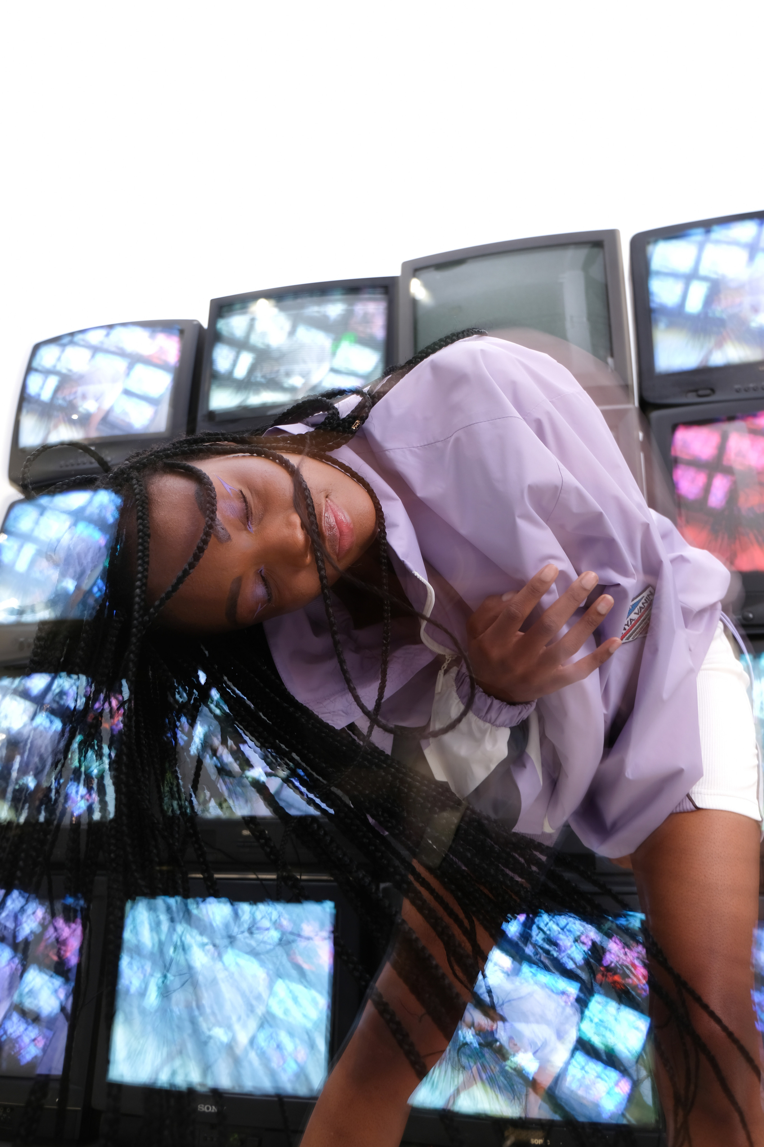 VANYA VANIN '22. Rischele