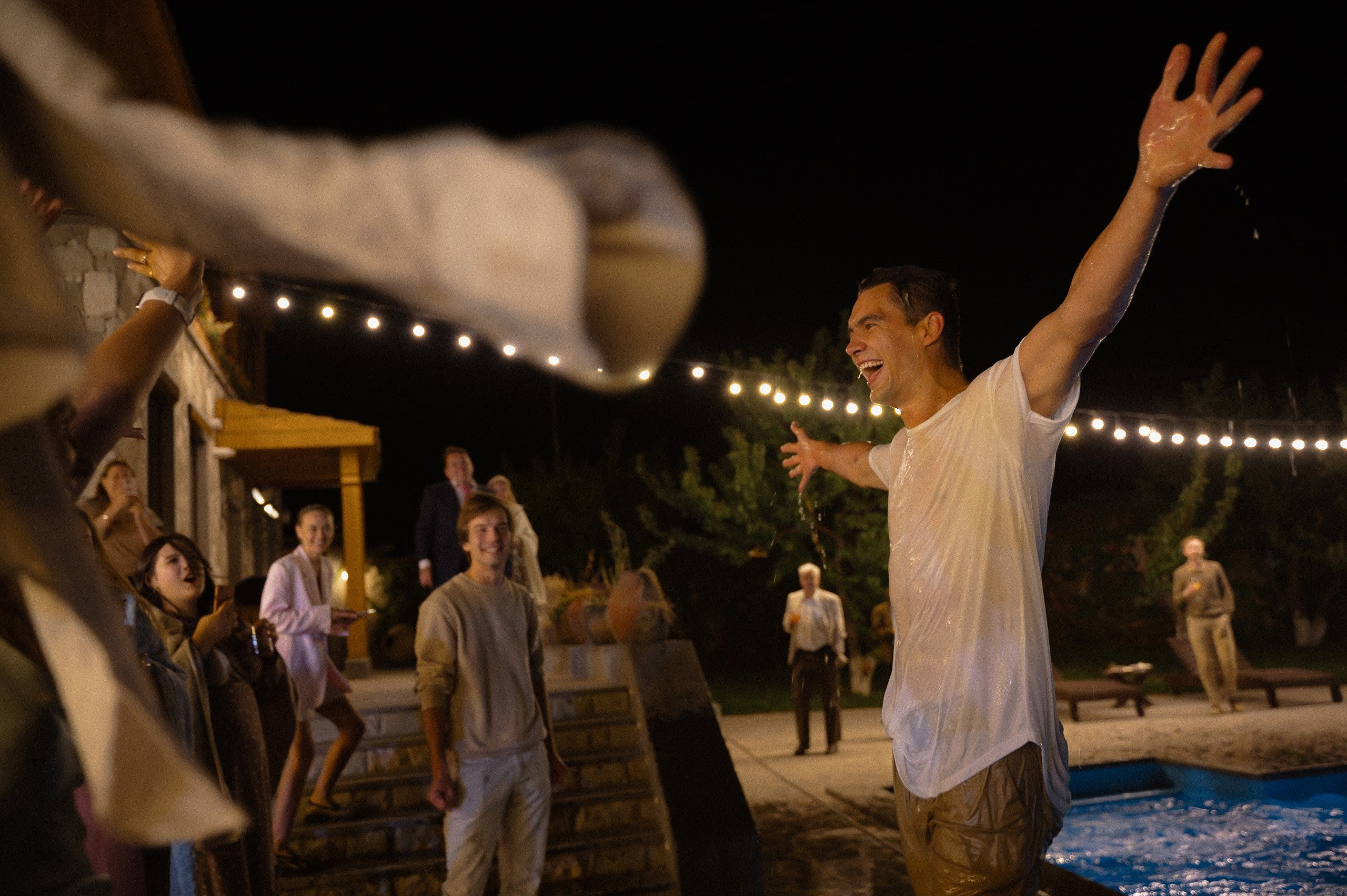 Трогательная свадебная вечеринка в горах Армении. Афина Ефимова. Свадебный фотограф Москва