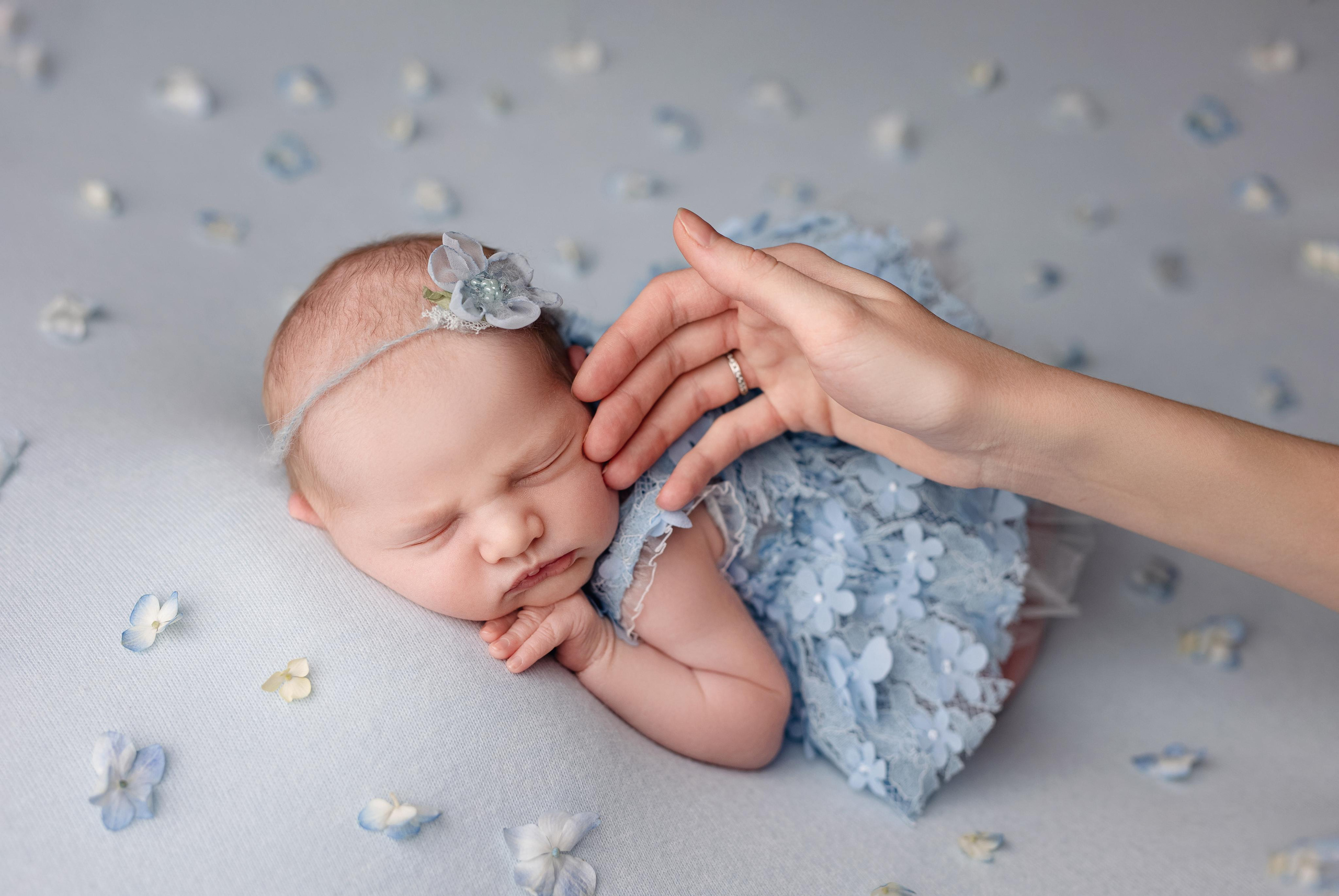 Новорожденные. Фотограф новорожденных