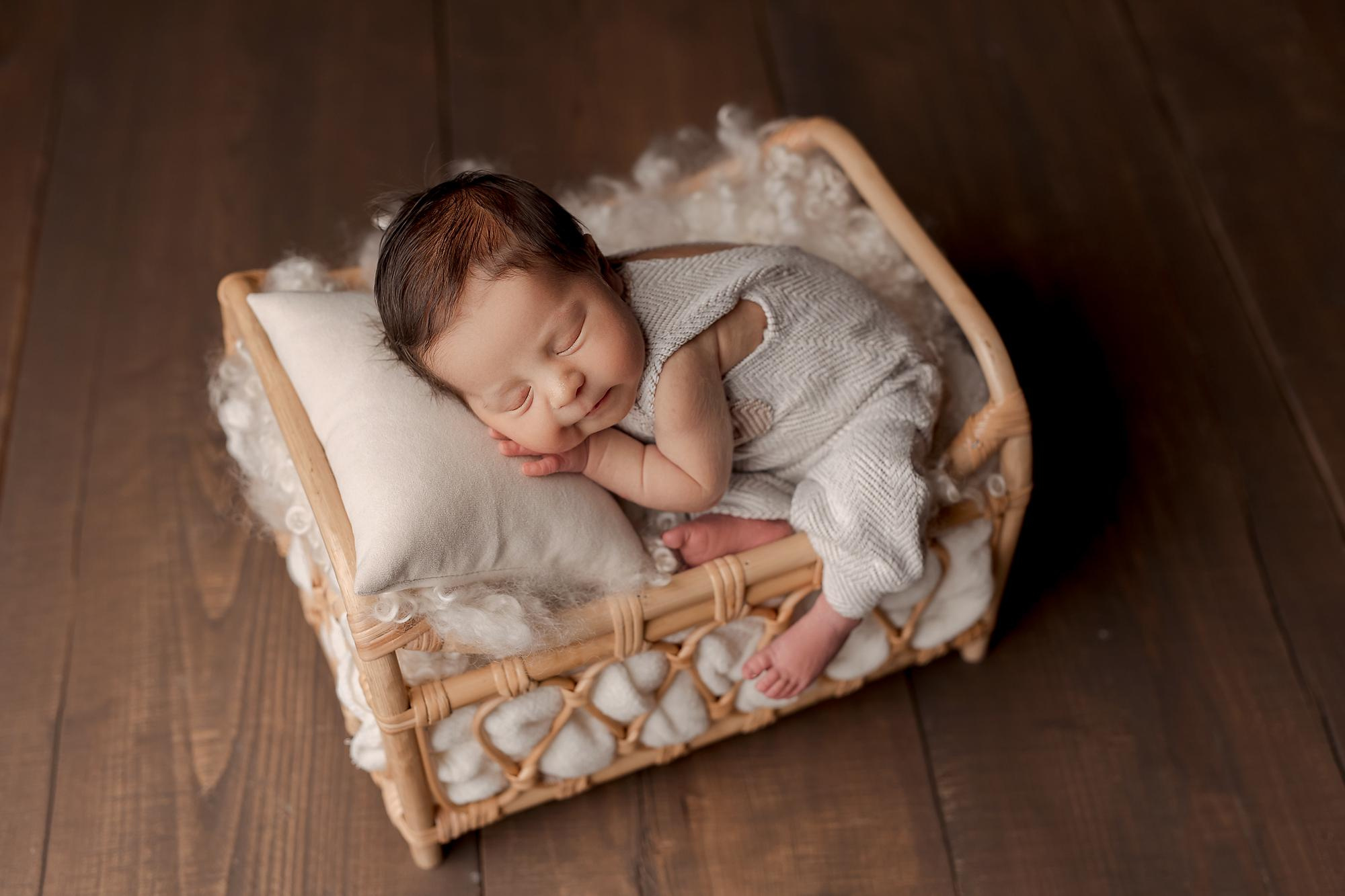 Новорожденные. Фотограф новорожденных