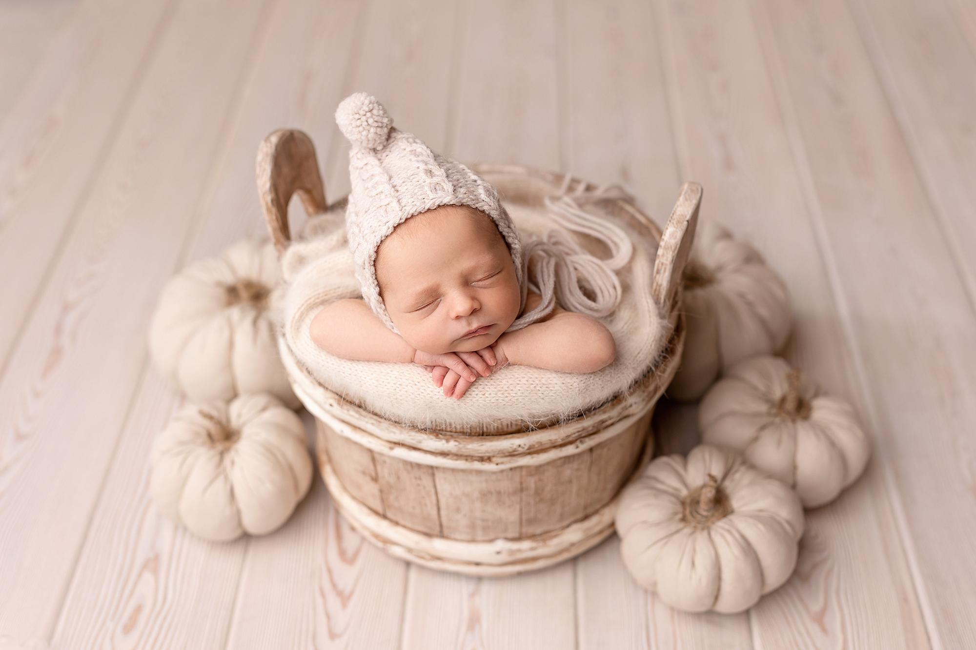 Новорожденные. Фотограф новорожденных