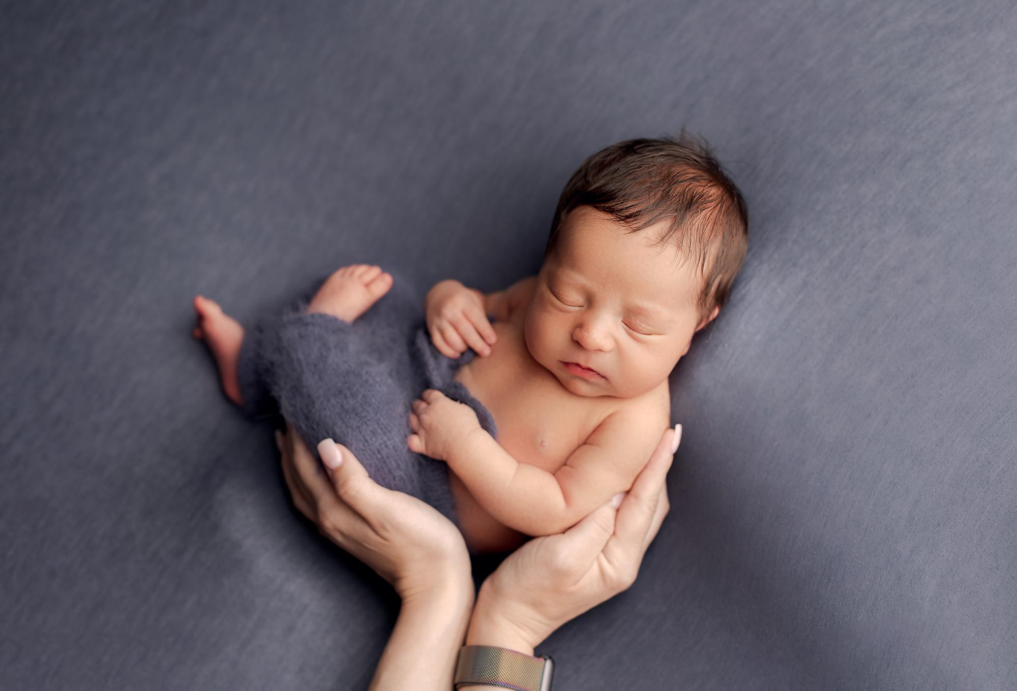 Новорожденные. Фотограф новорожденных