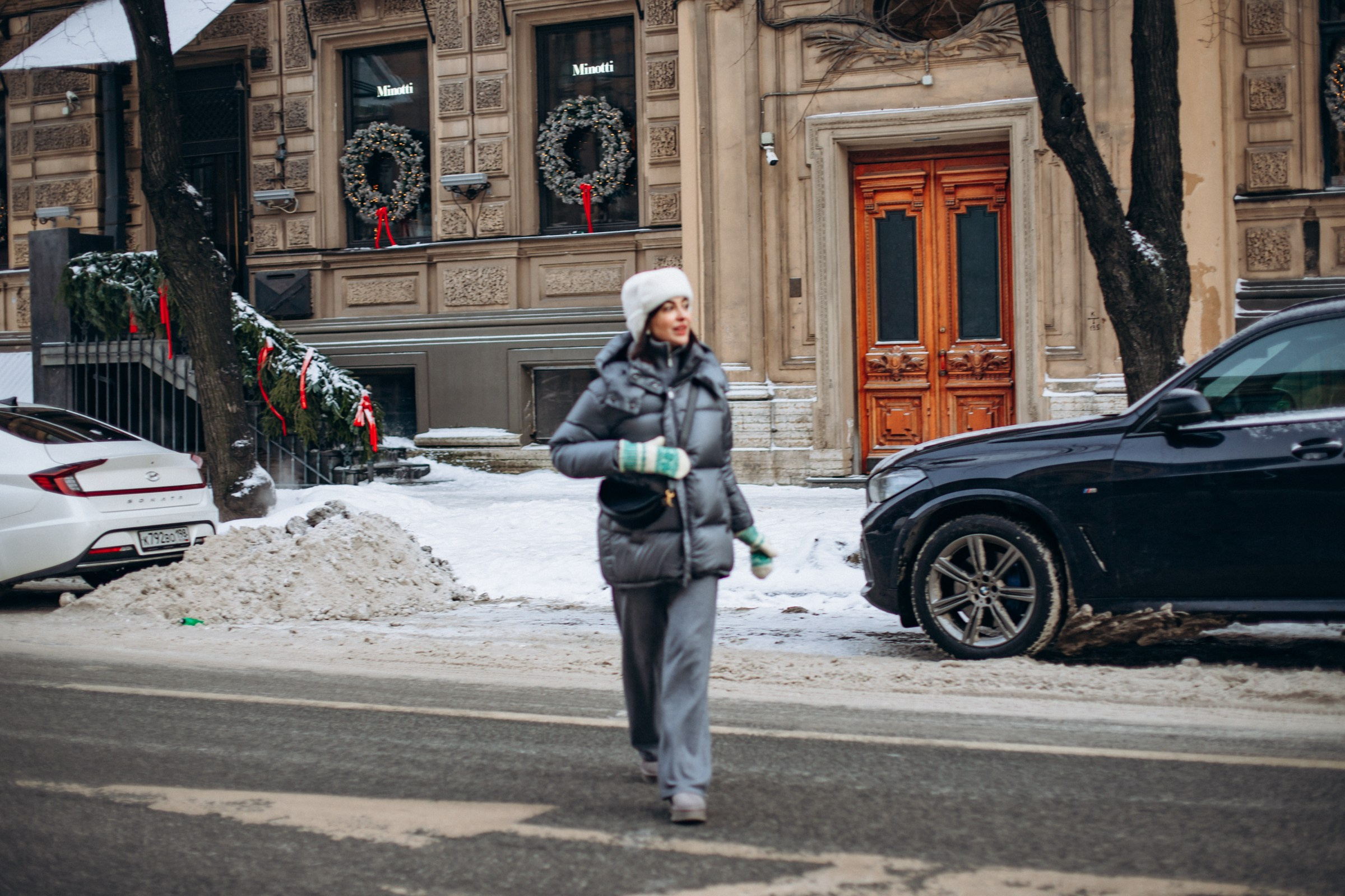 Мария с мамой в январе. Фотопрогулка в Петербурге. Индивидуальный и семейный фотограф в Санкт-Петербурге