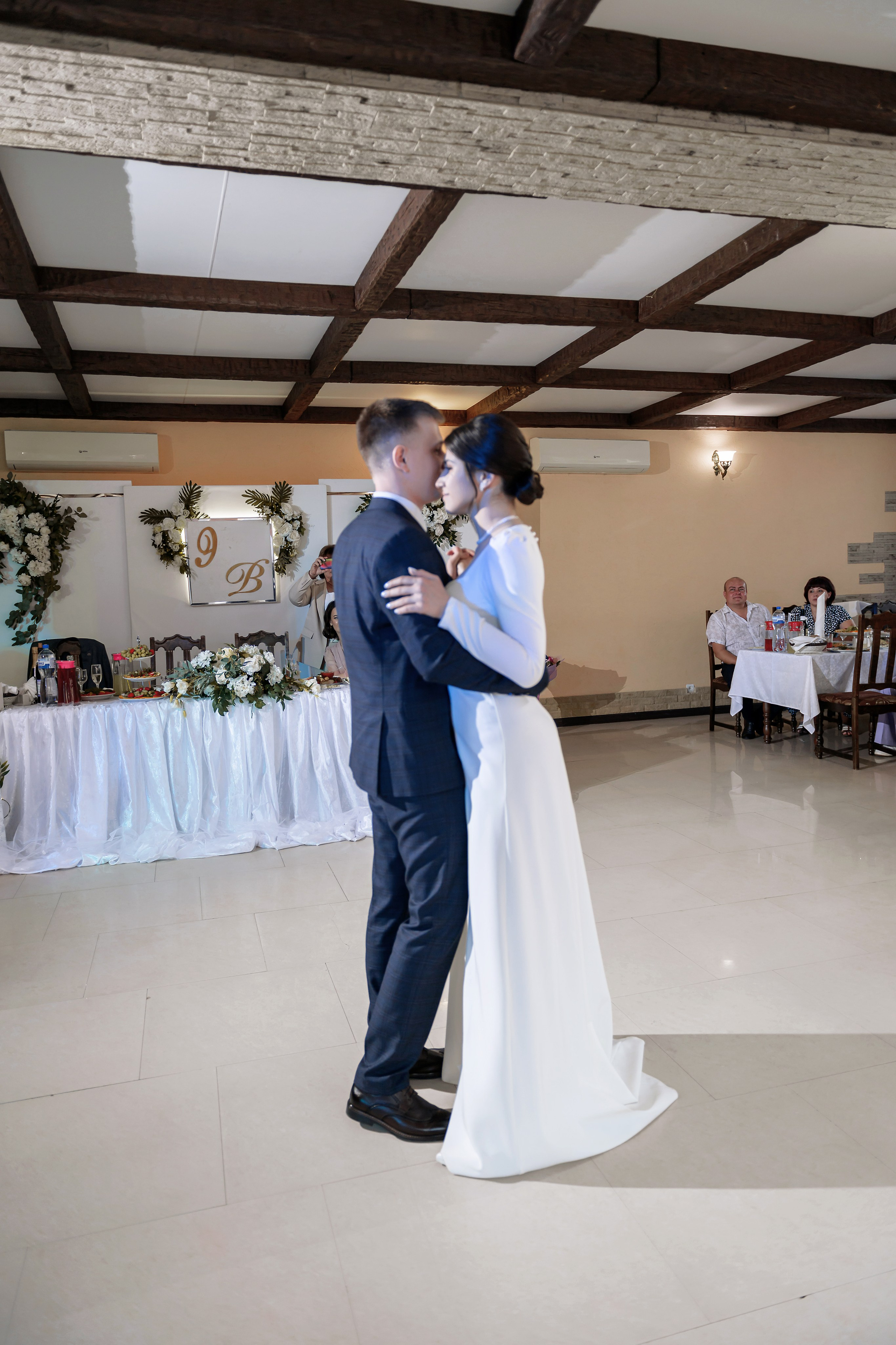 Эдуард и Виктория. Свадебный фотограф Белгород Валуйки Старый Оскол Воронеж