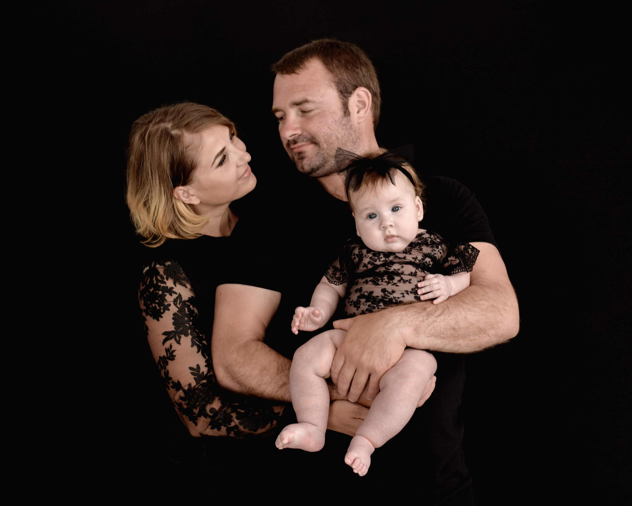 СЕМЕЙНЫЙ ПОРТРЕТ В СТУДИИ. Фотограф в Ялте Инна Найден. Детский и семейный фотограф