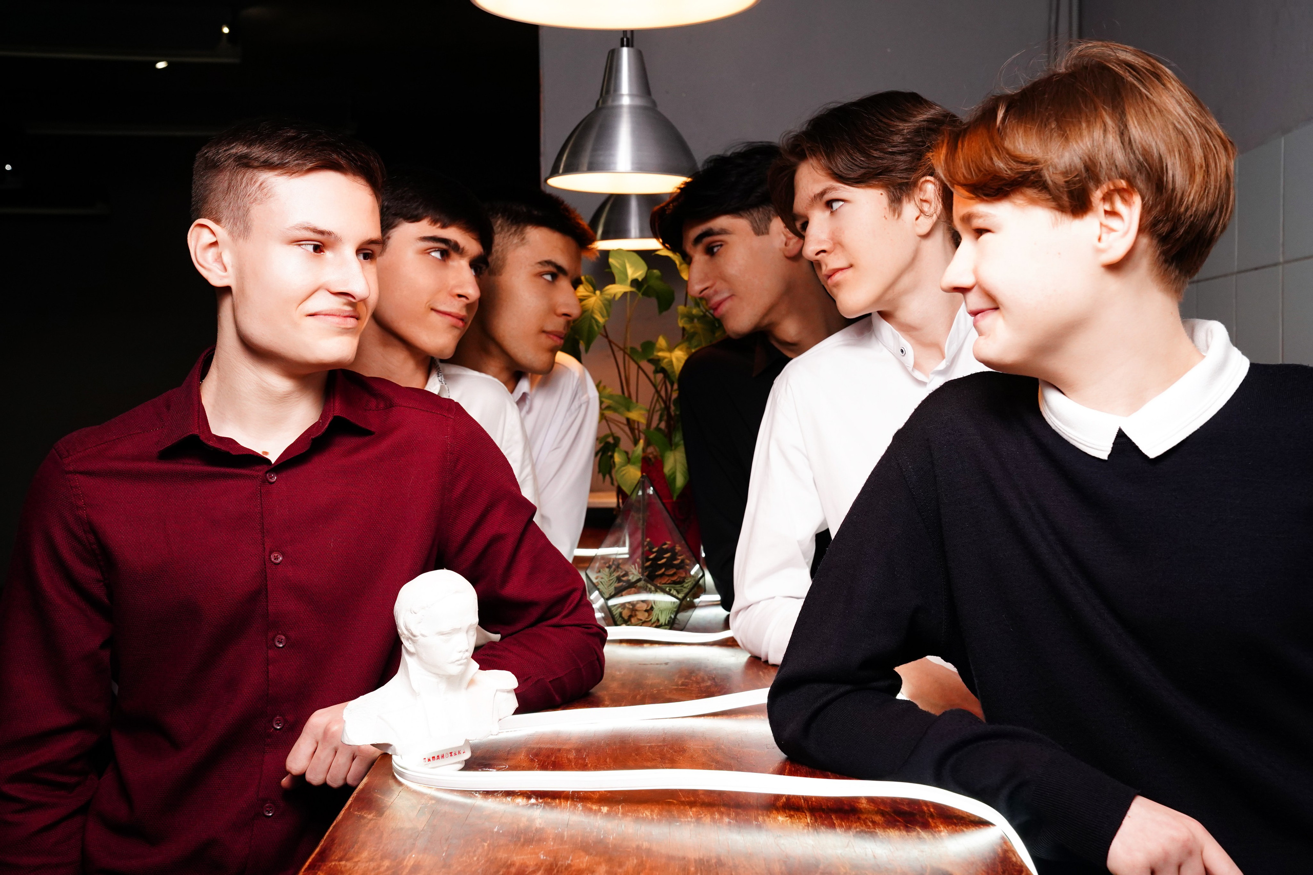 Съемка в библиотеке Лофт. MEMENTO.Выпускные альбомы, школьные, юбилейные и другие книги. Ростов-на-Дону