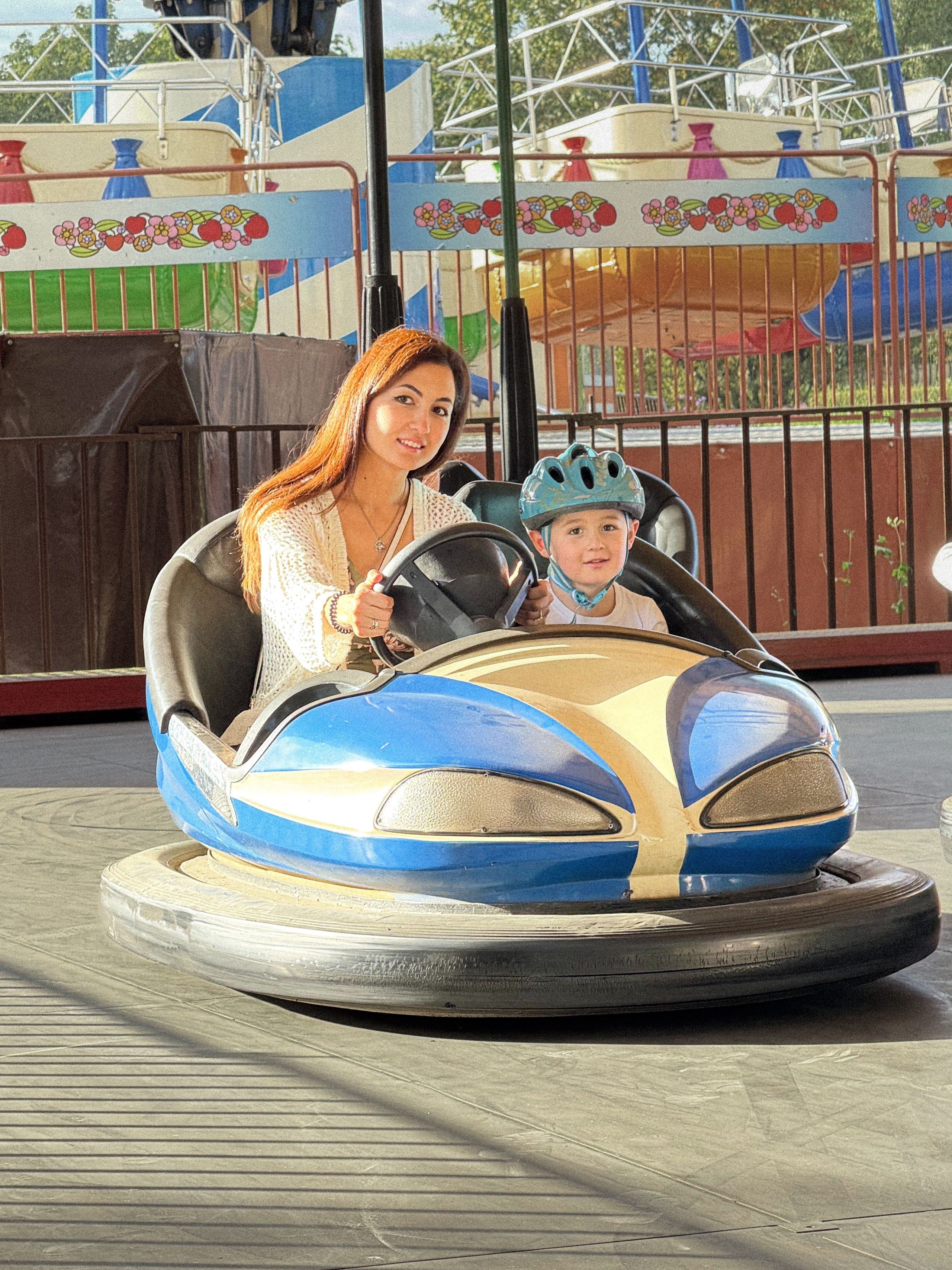 Шахноза с сыновьями. Студия фото, видеографии и мультимедийного дизайна в Москве Multi Frame Studio