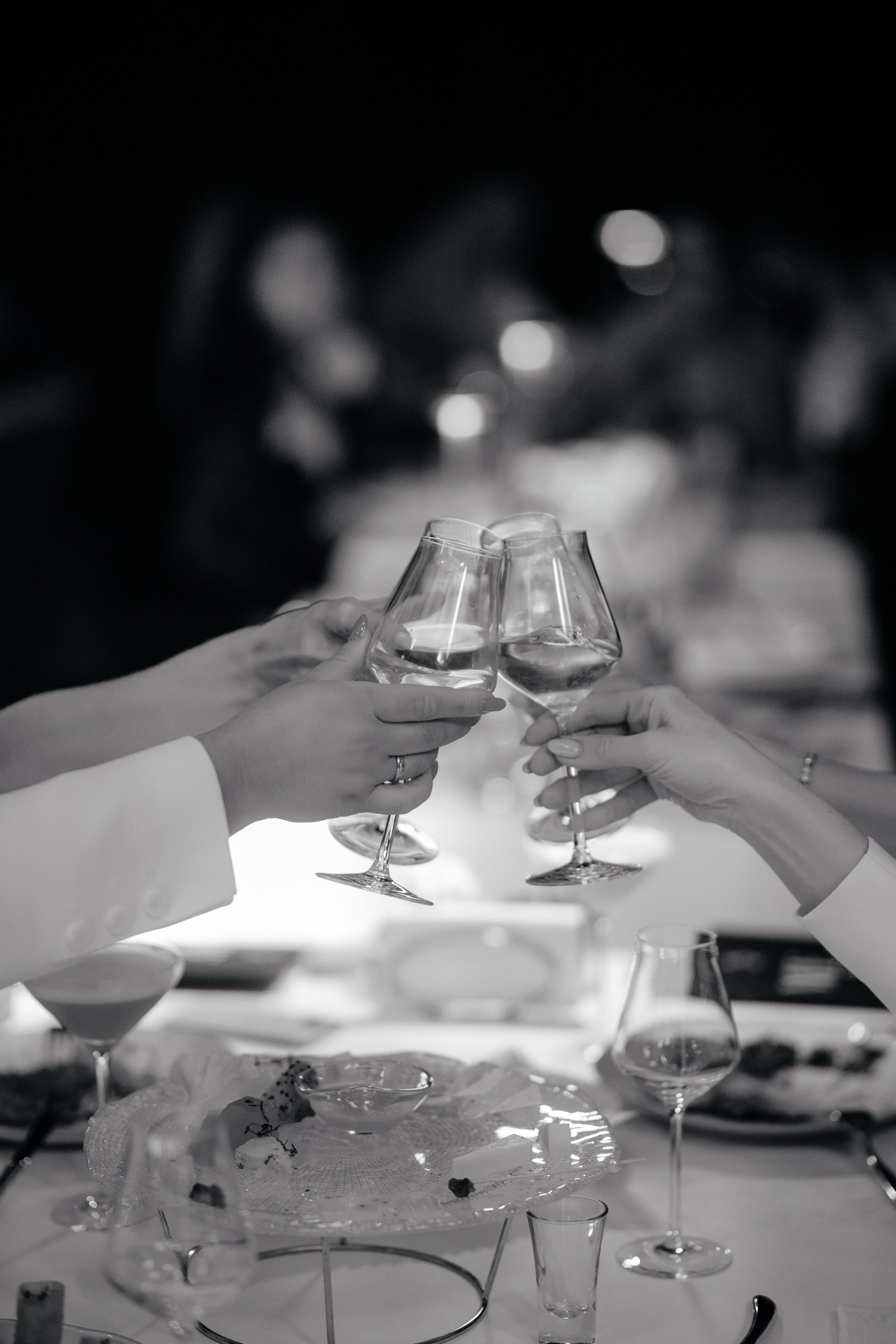 24–25 мая (пятница–суббота). BENUAR Restaurant